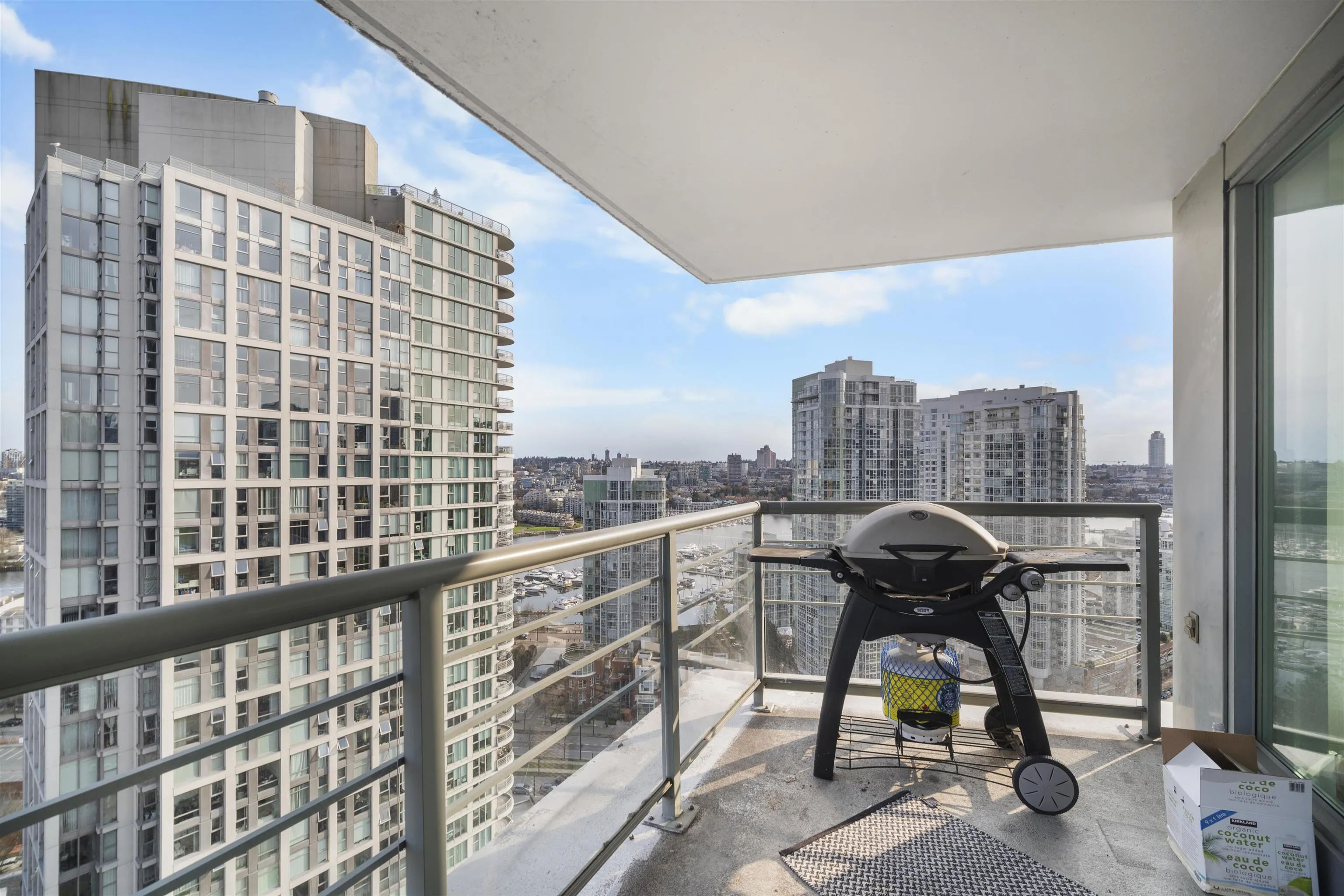 2906 1008 Cambie Street