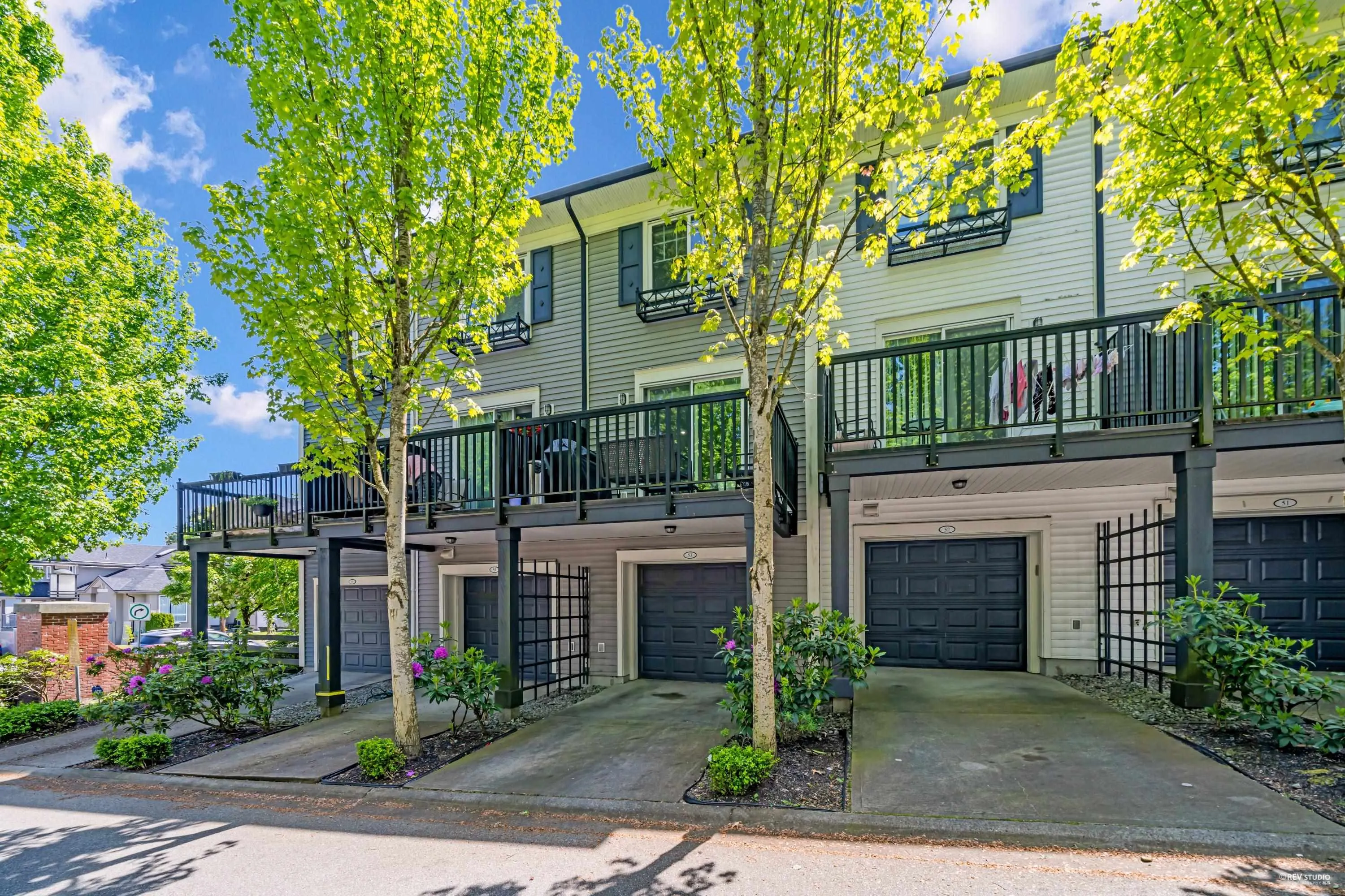 53 8767 162 Street