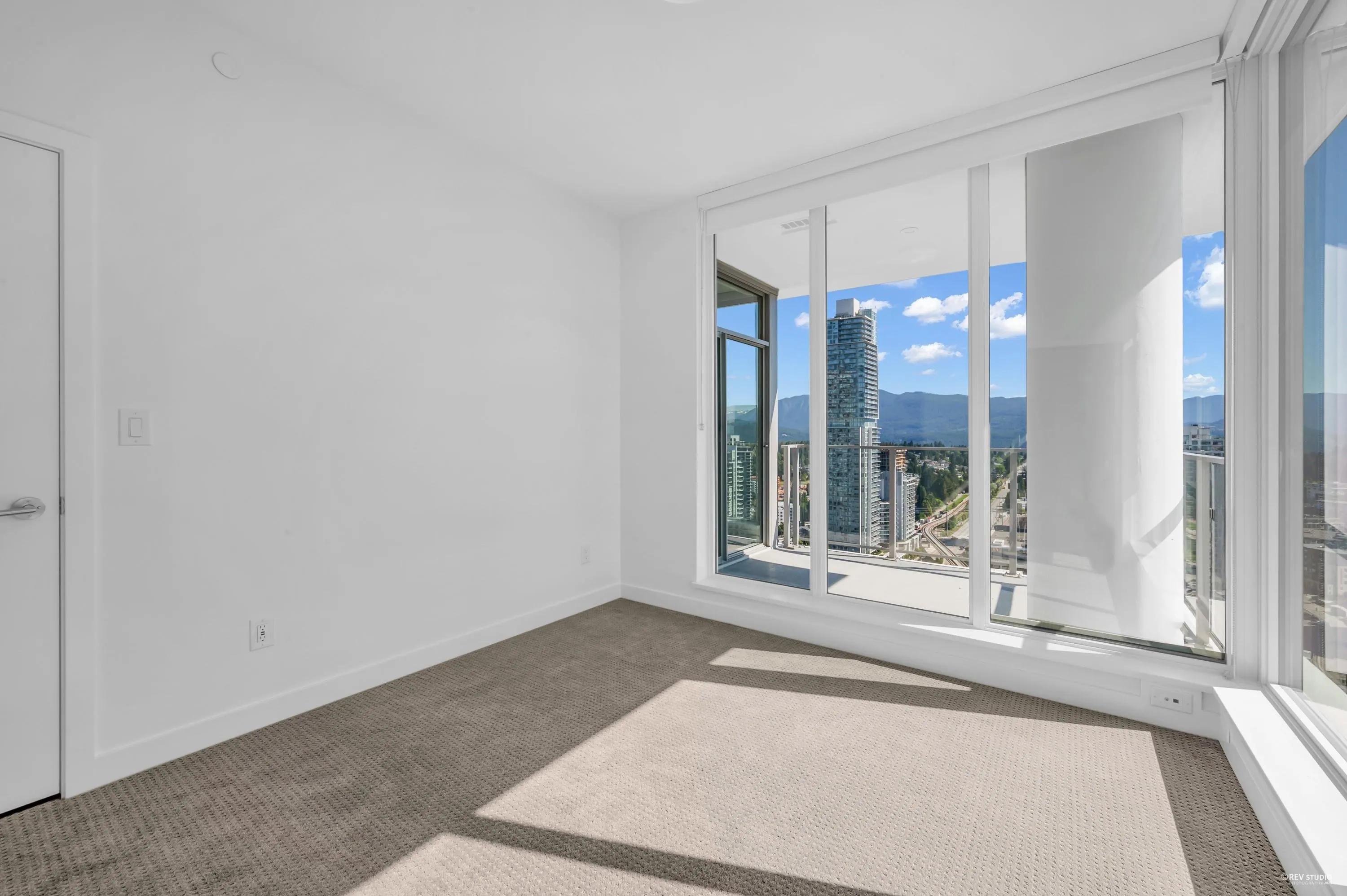 2903 518 Clarke Road