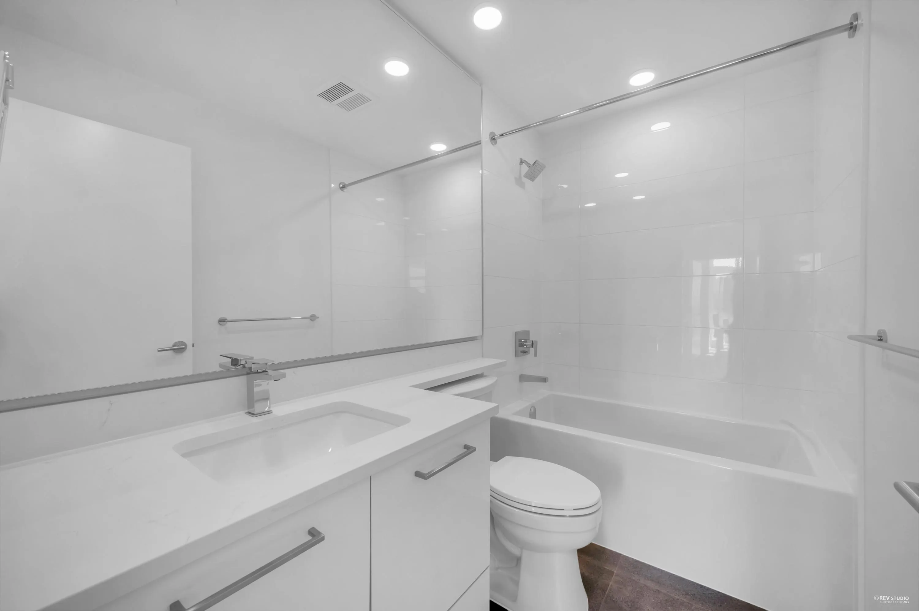 2903 518 Clarke Road