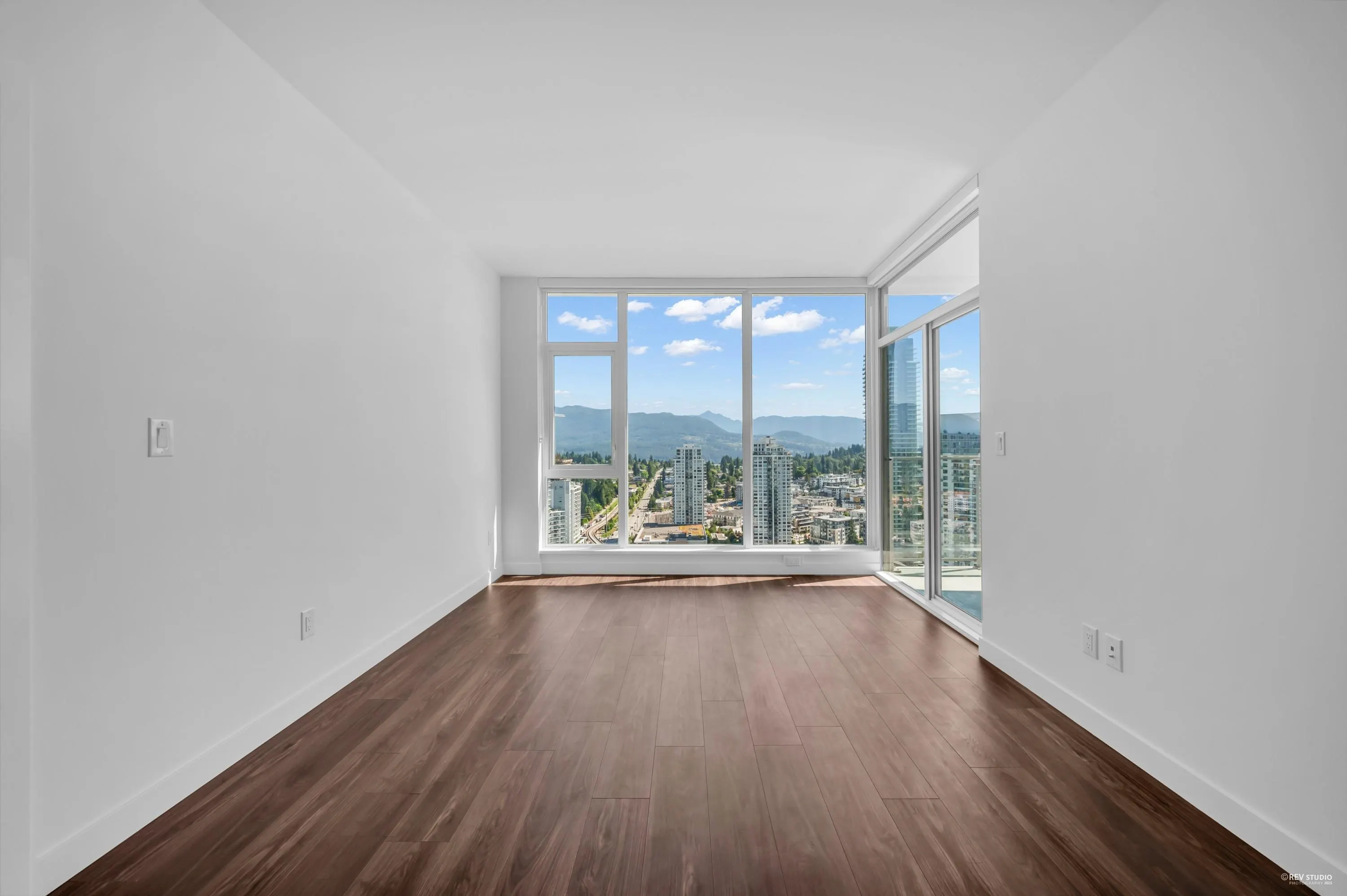2903 518 Clarke Road