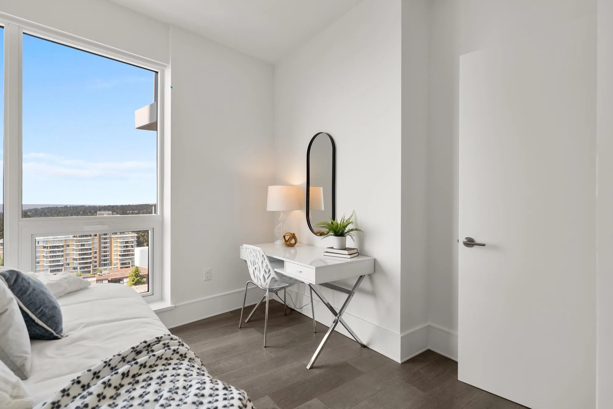 1701 1500 Martin Street