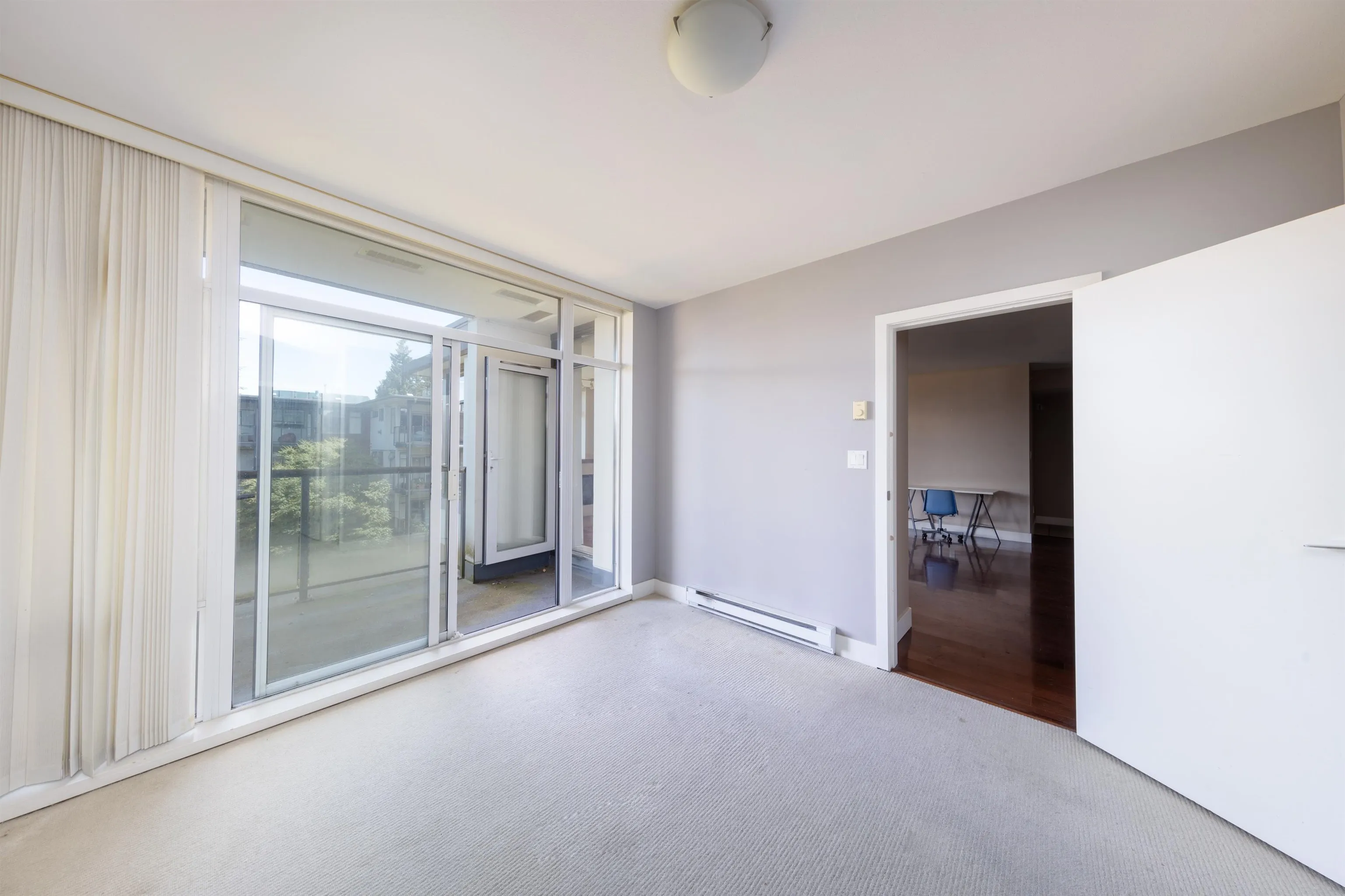406 5989 Iona Drive