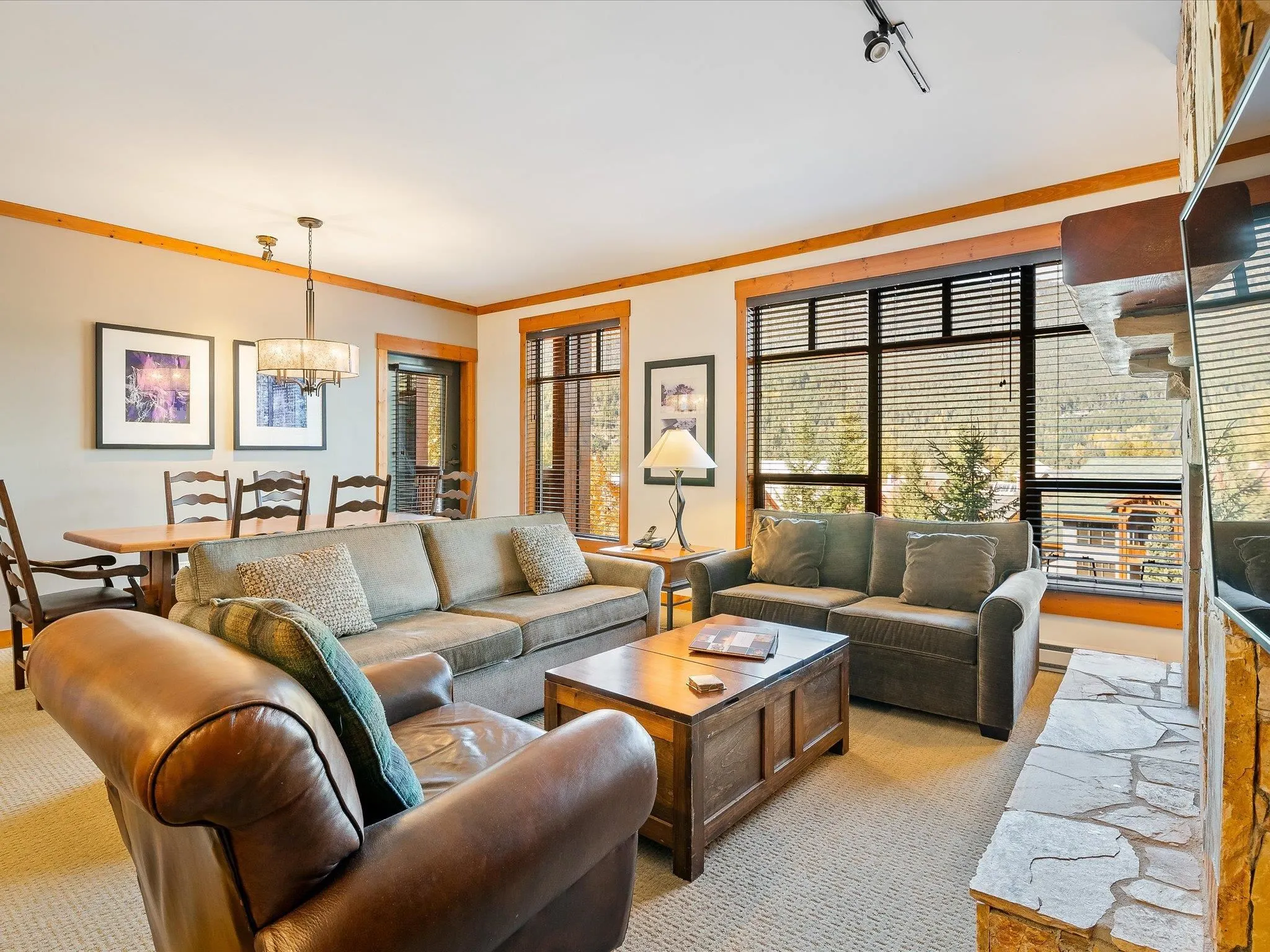 524 2202 Gondola Way