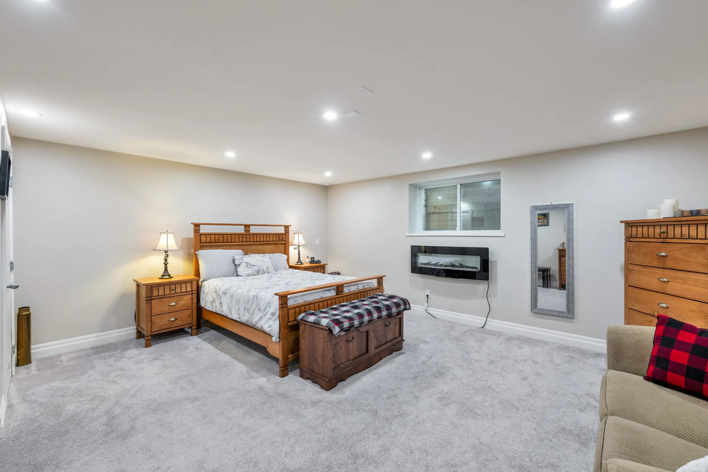 17910 70a Avenue