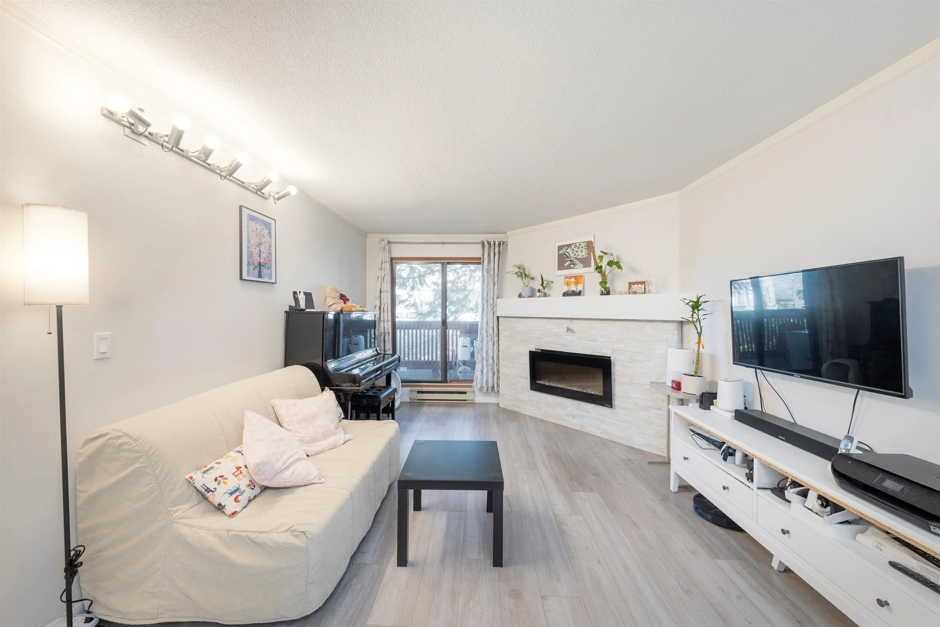 136 7651 Minoru Boulevard