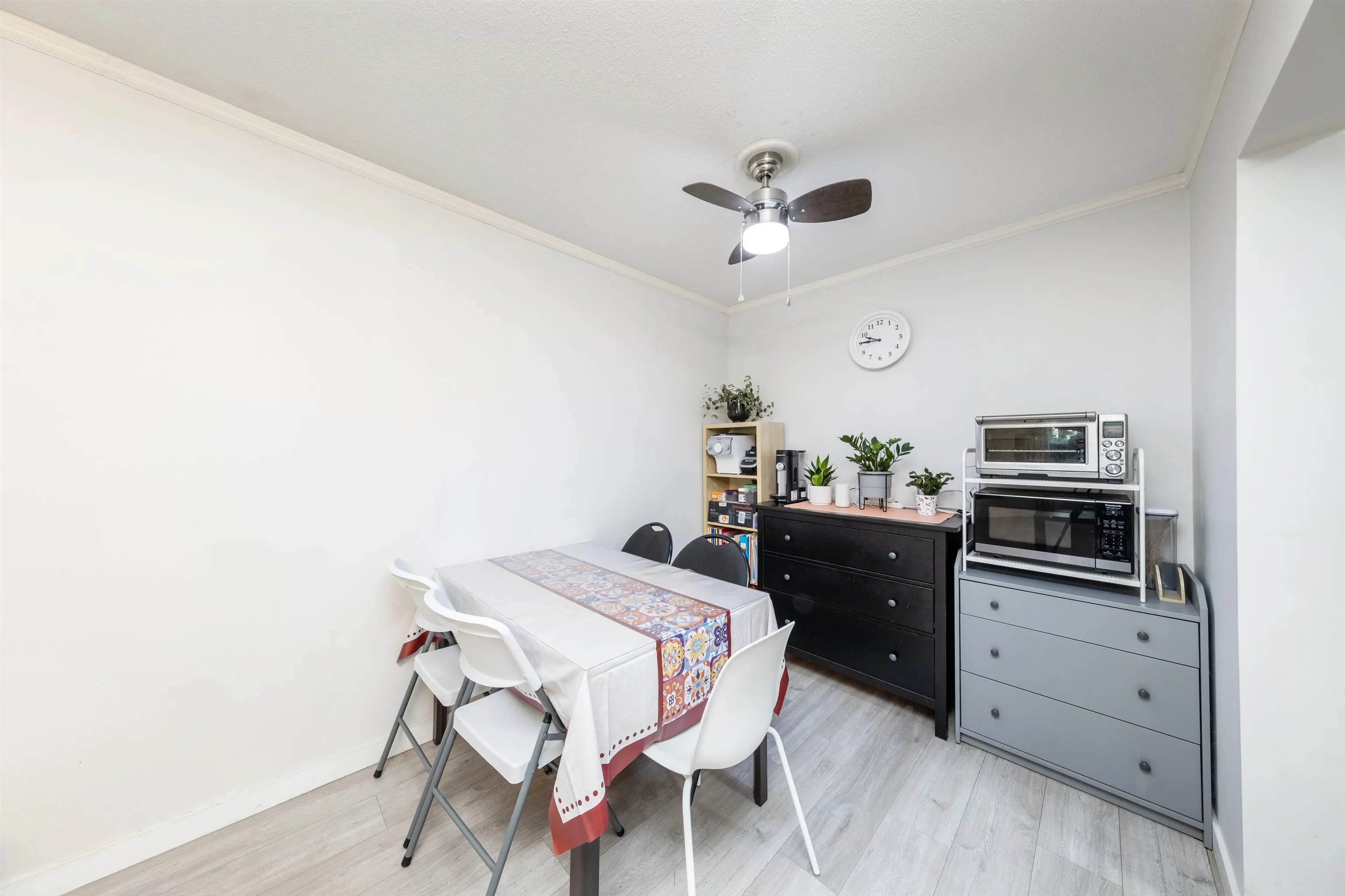 136 7651 Minoru Boulevard