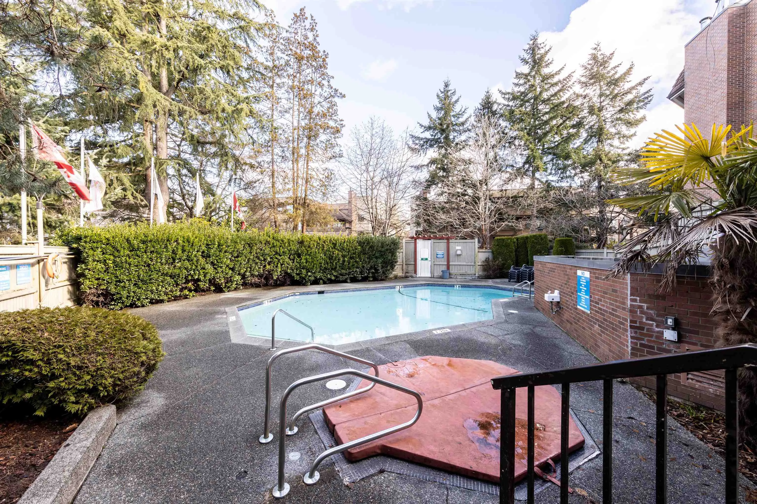 136 7651 Minoru Boulevard
