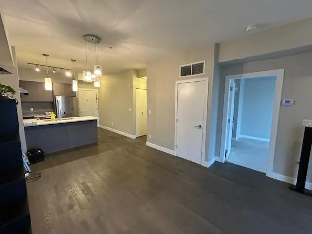 703 10033 River Drive