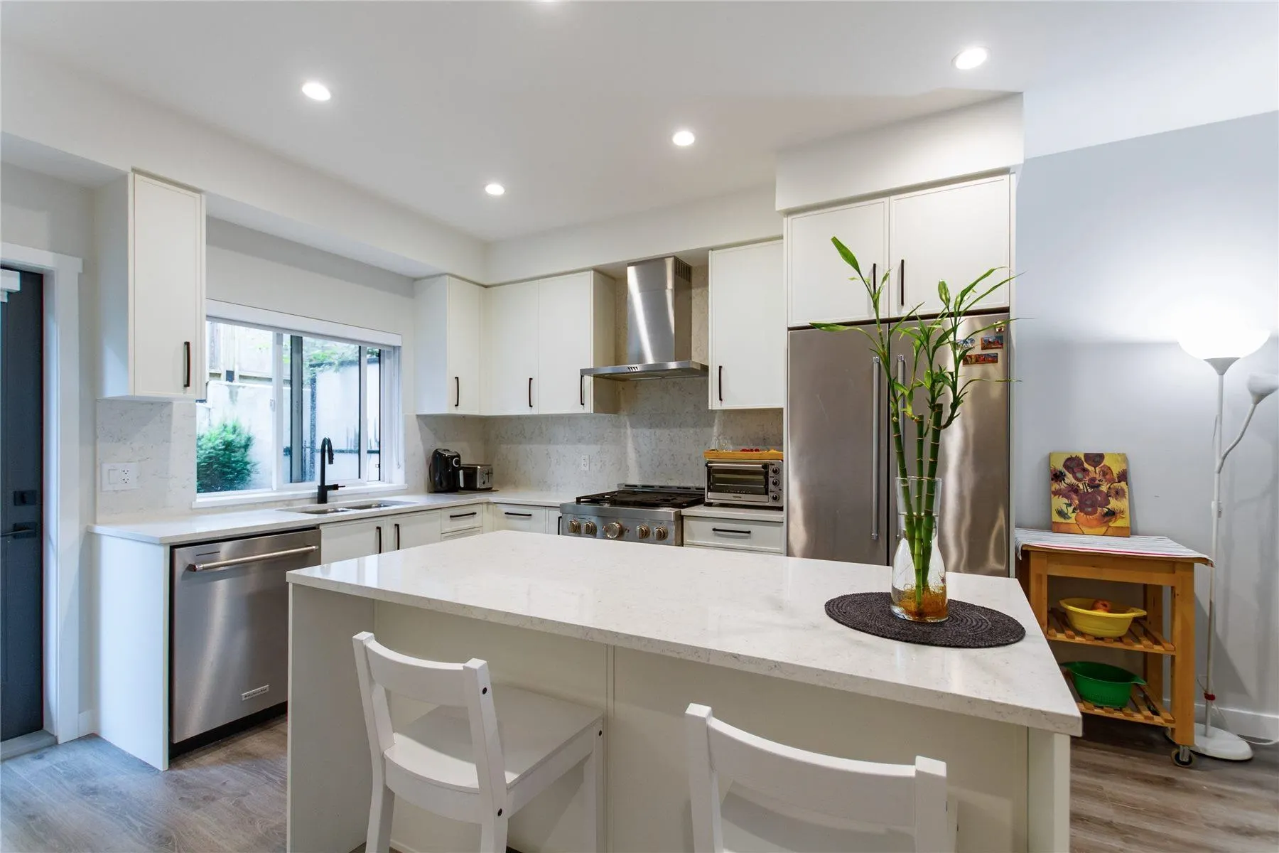 19 50 Seaview Drive
