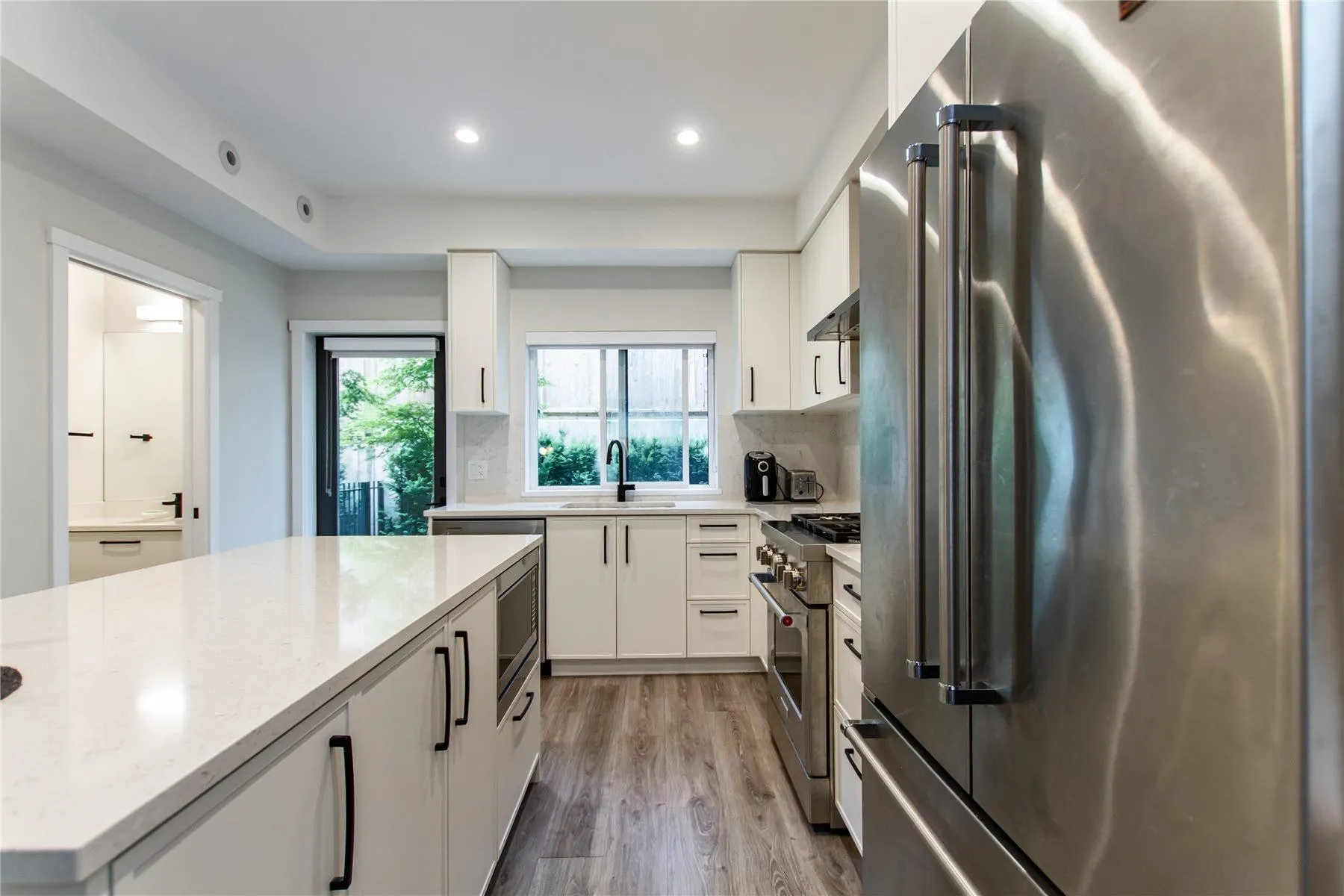 19 50 Seaview Drive