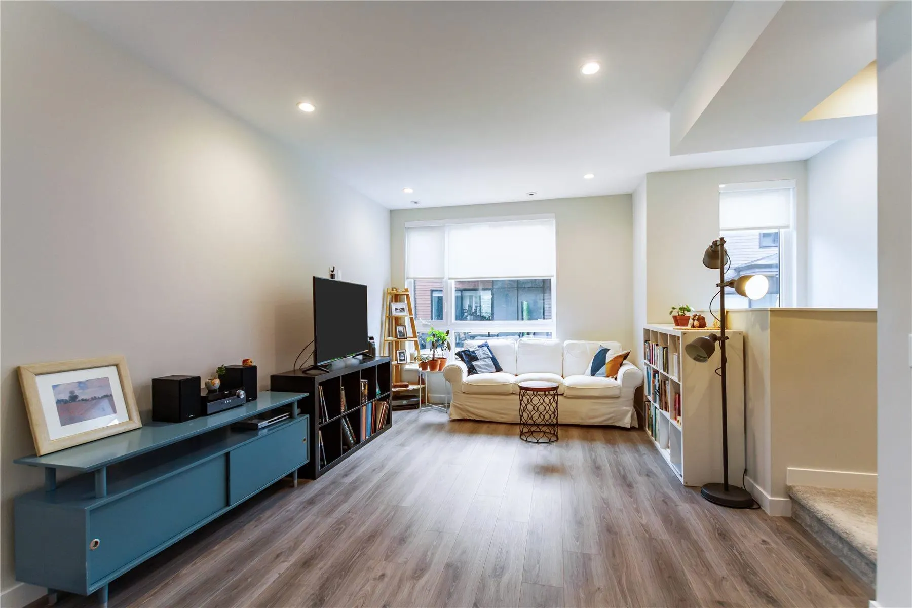 19 50 Seaview Drive