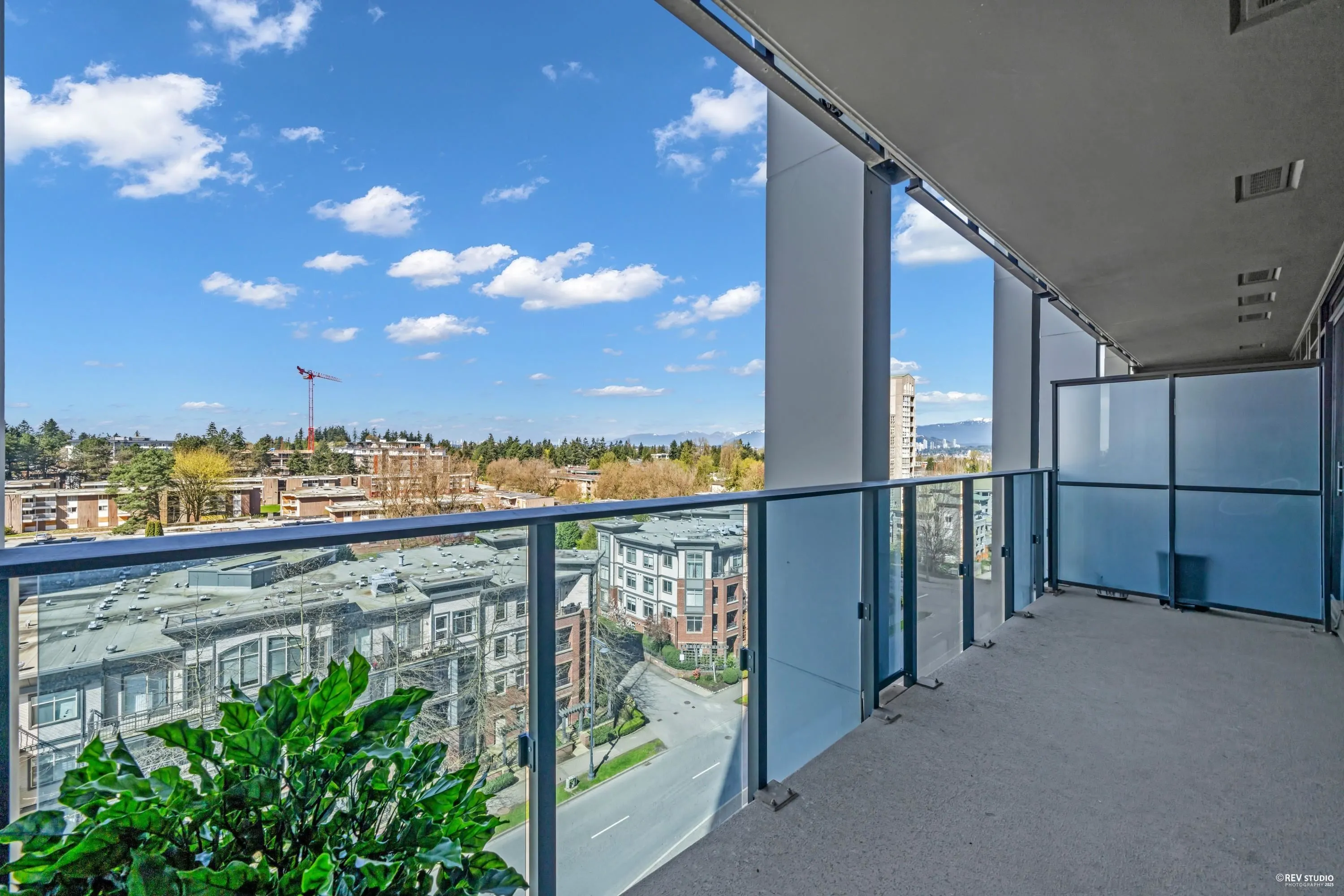 911 10448 University Drive