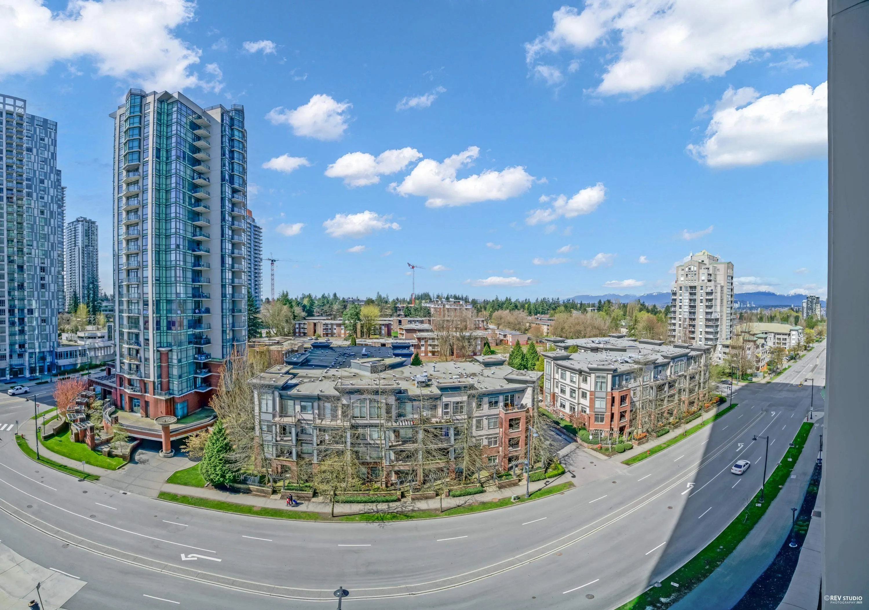 911 10448 University Drive