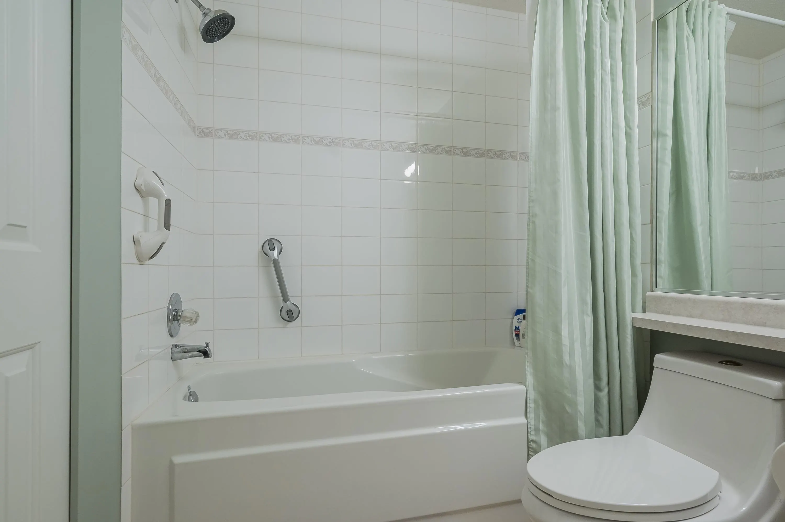201 20391 96 Avenue