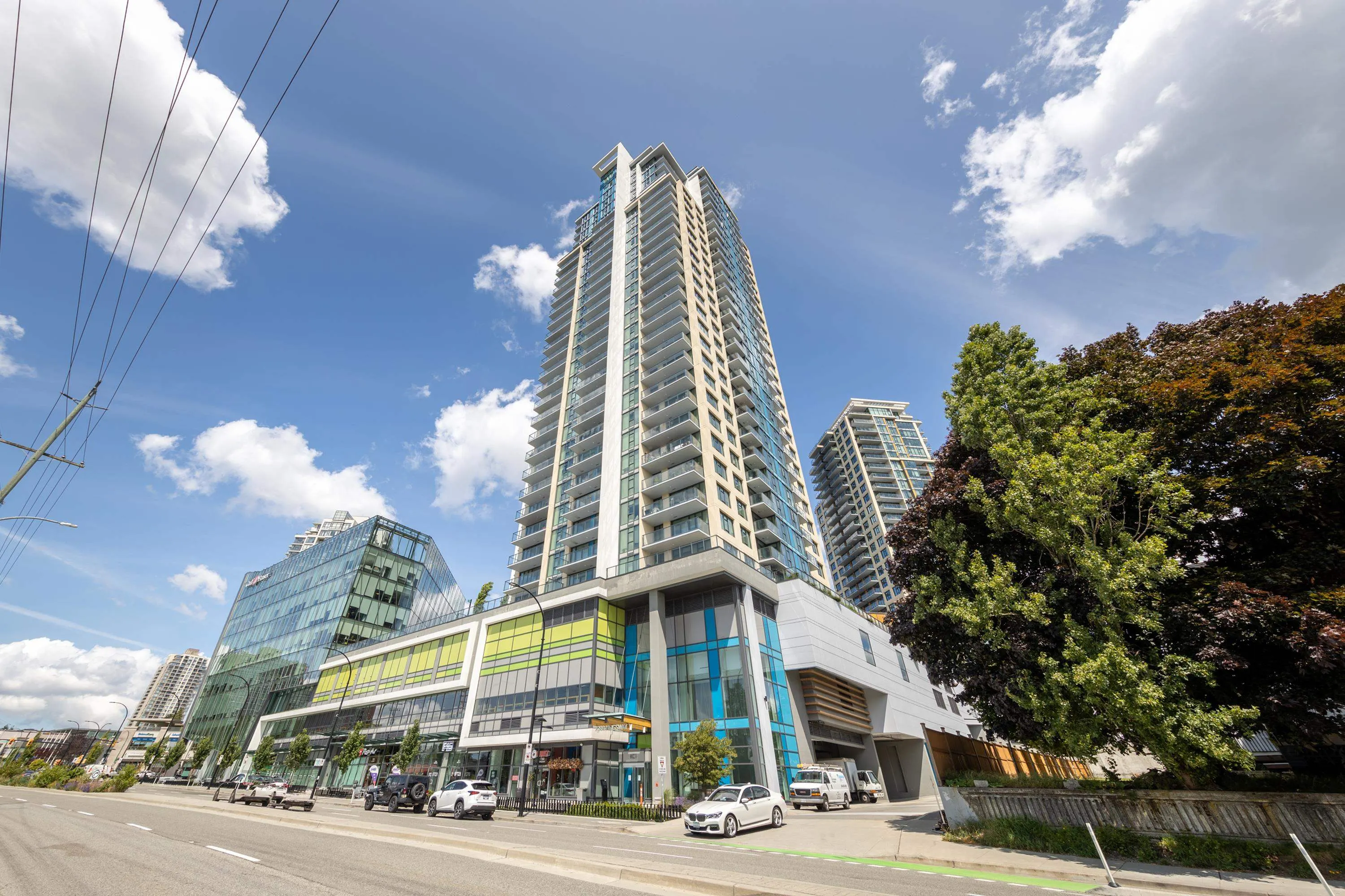 1210 7388 Kingsway