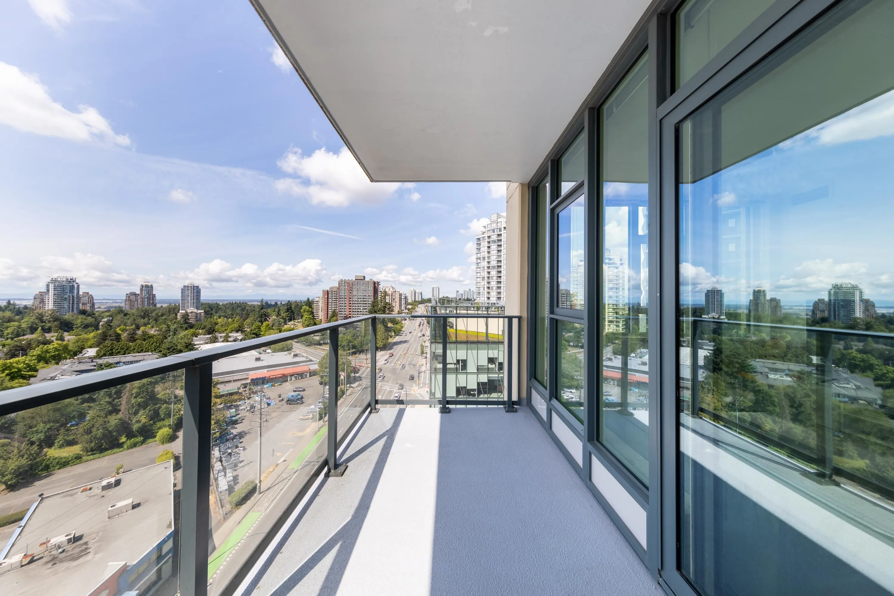 1210 7388 Kingsway