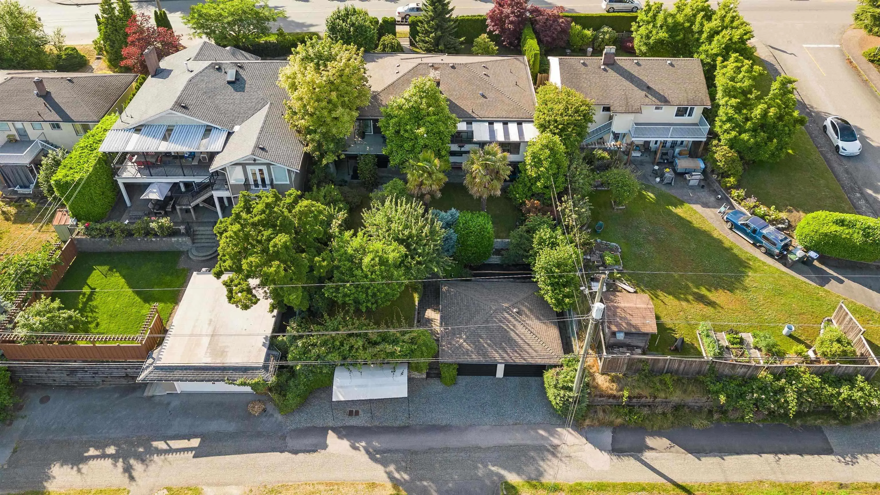 140 E 8th Avenue