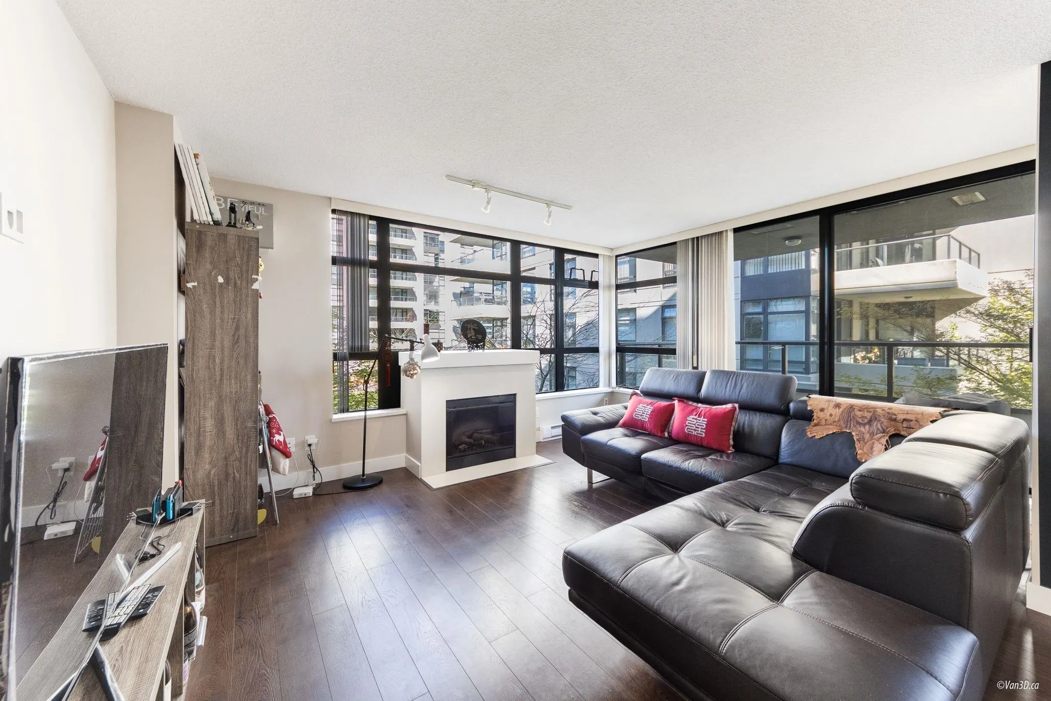 503 8180 Lansdowne Road