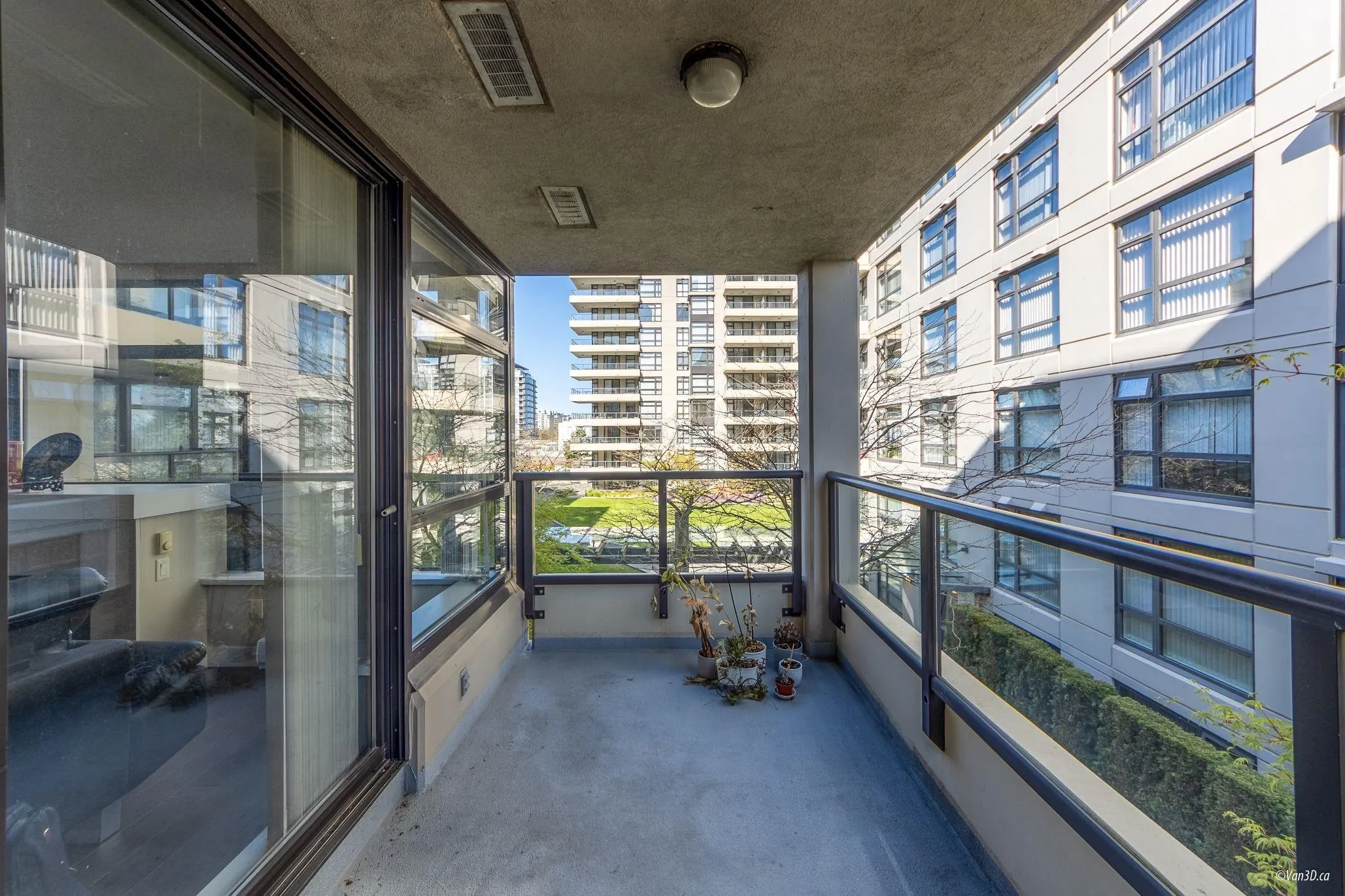 503 8180 Lansdowne Road
