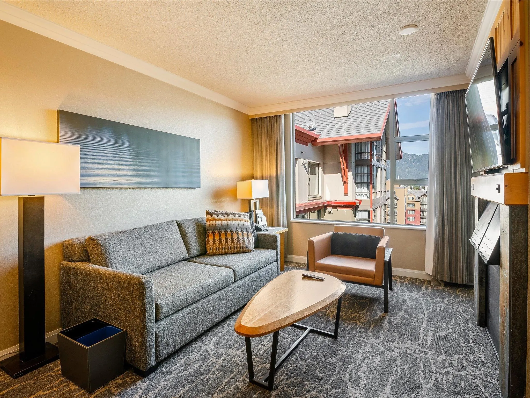 978 4090 Whistler Way