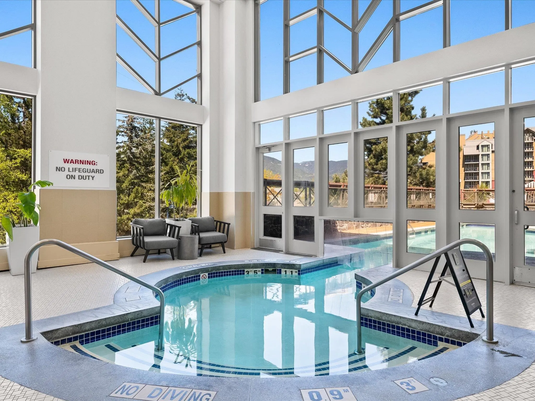 978 4090 Whistler Way