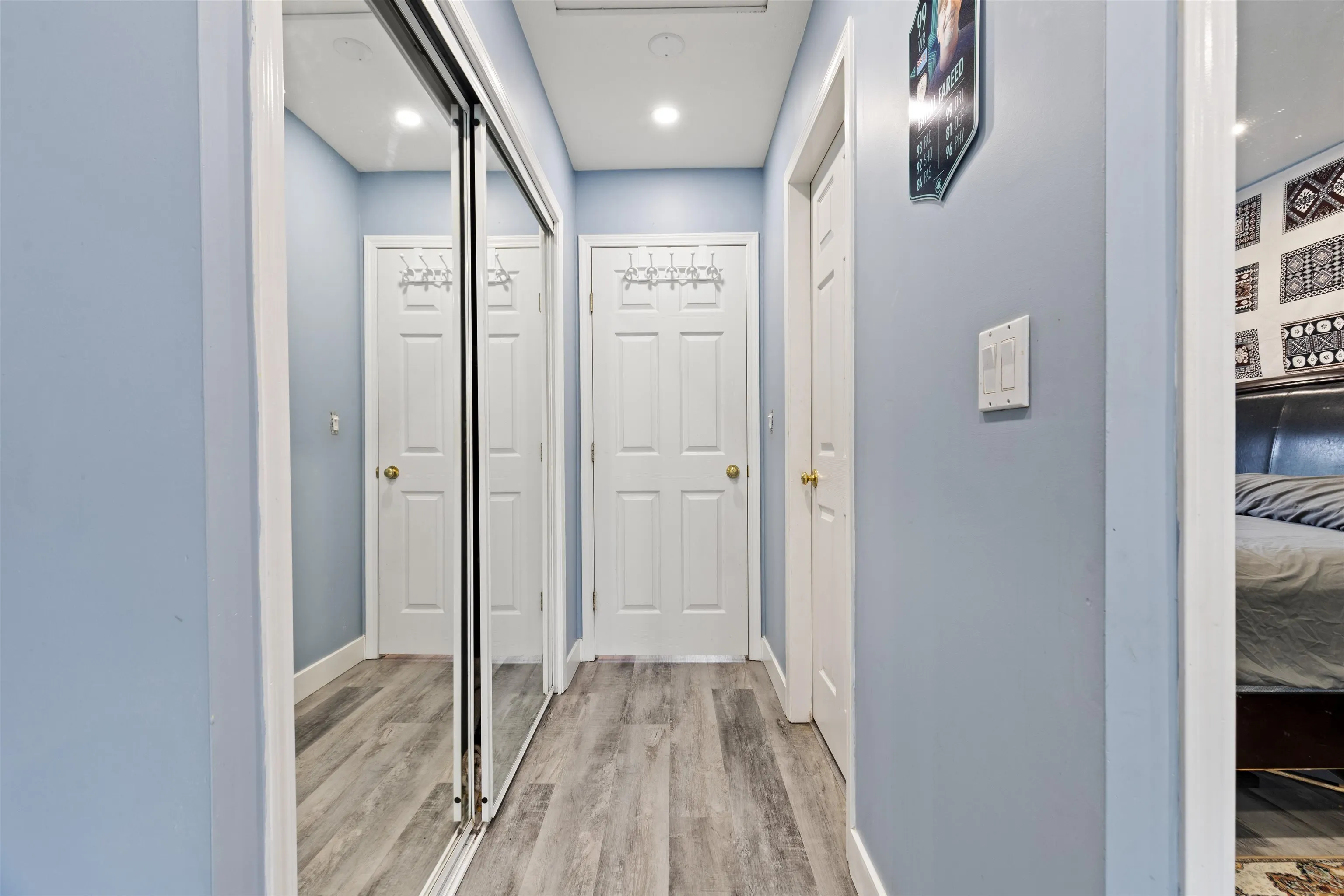 8 8111 160 Street