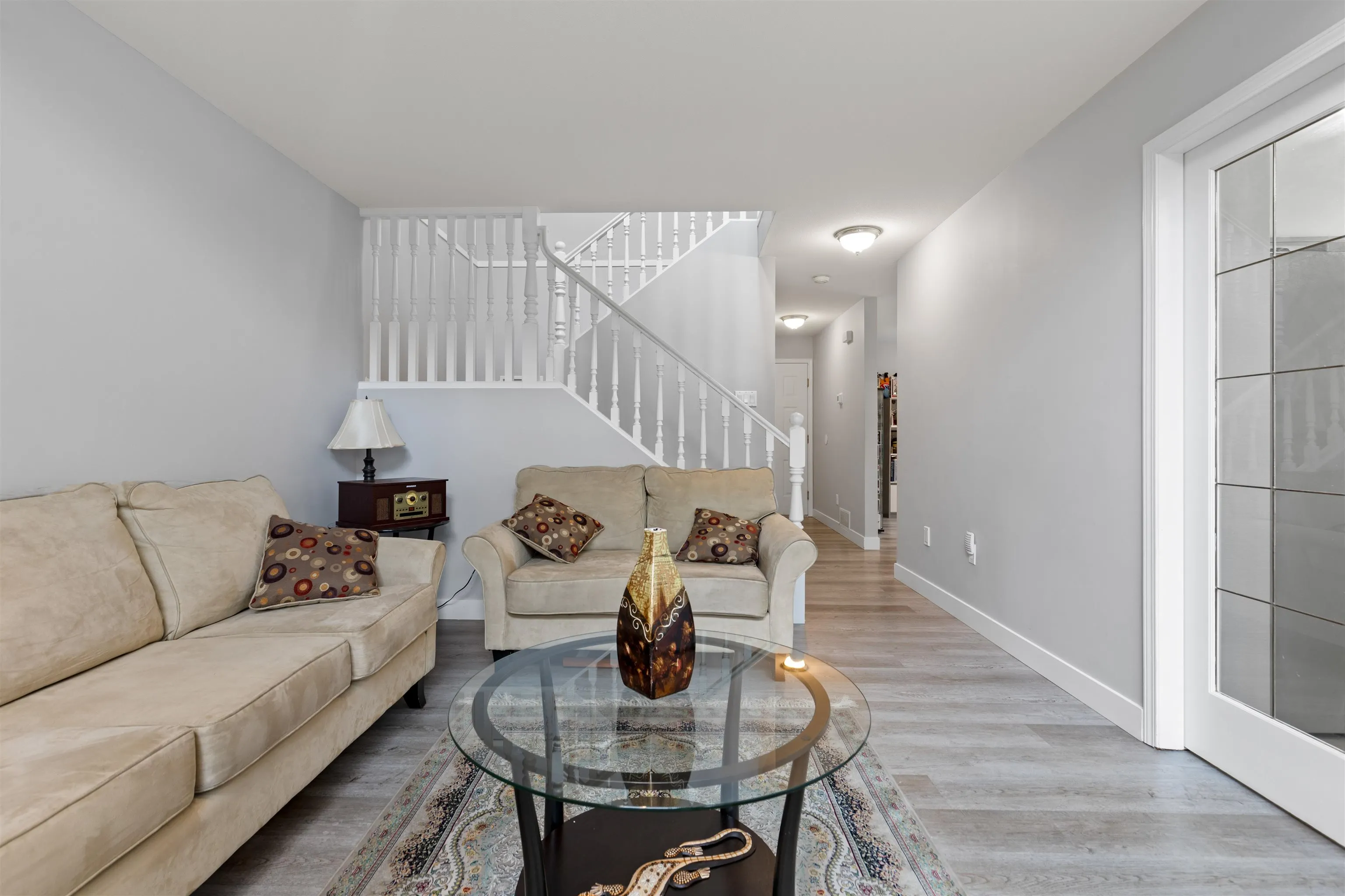 8 8111 160 Street