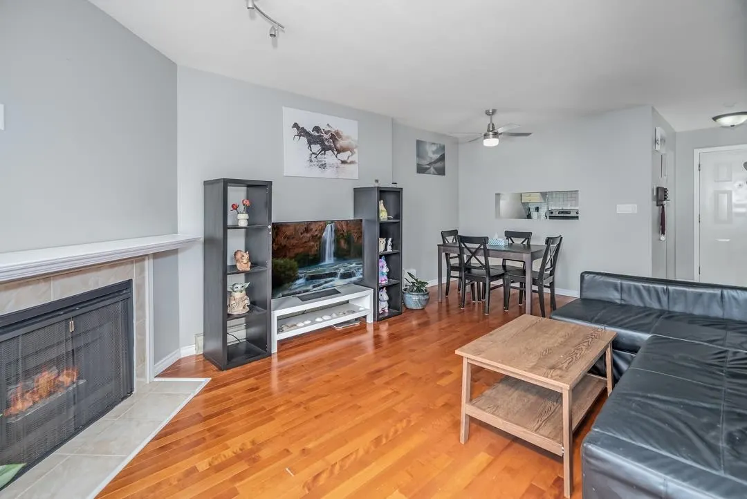 23 5661 Ladner Trunk Road