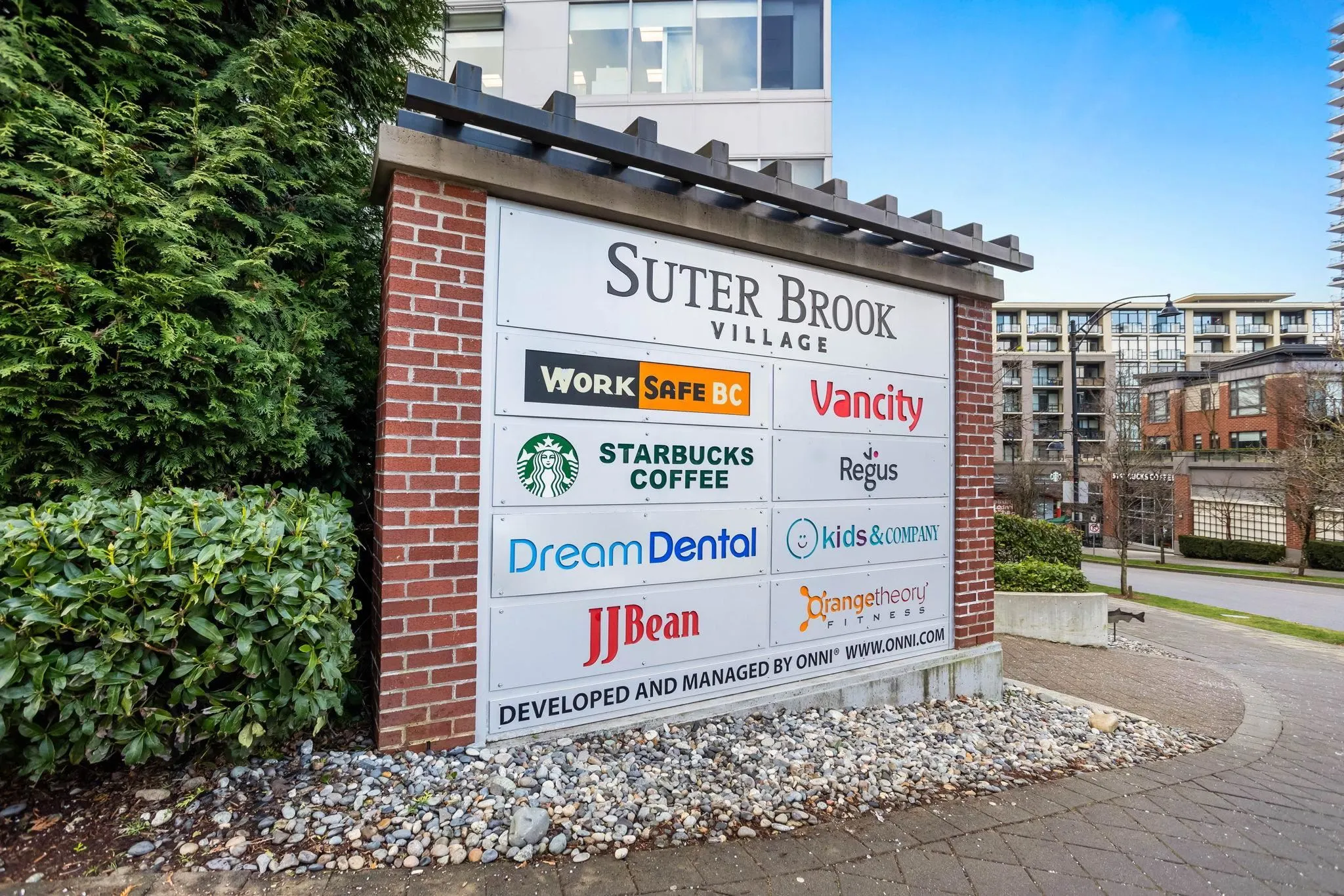 706 651 Nootka Way