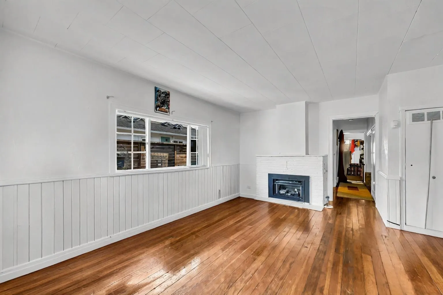 853 Maple Street