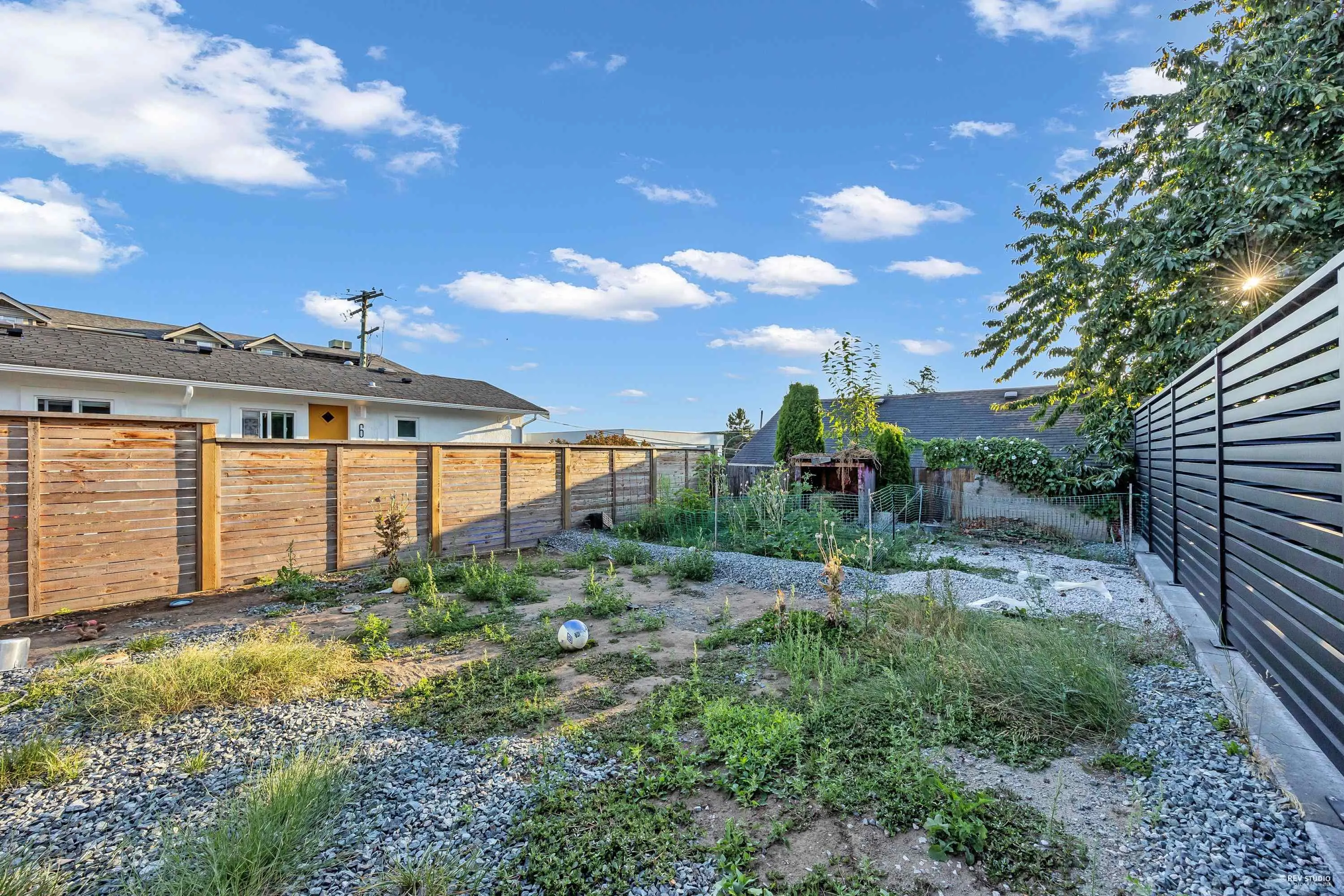 853 Maple Street