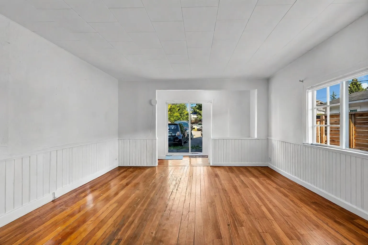 853 Maple Street