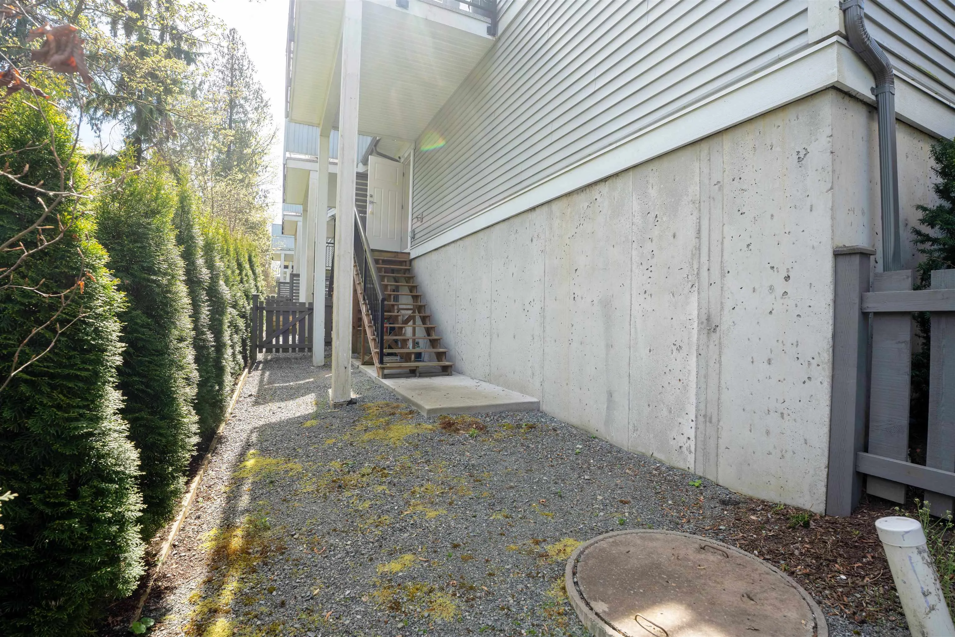 53 9688 162a Street
