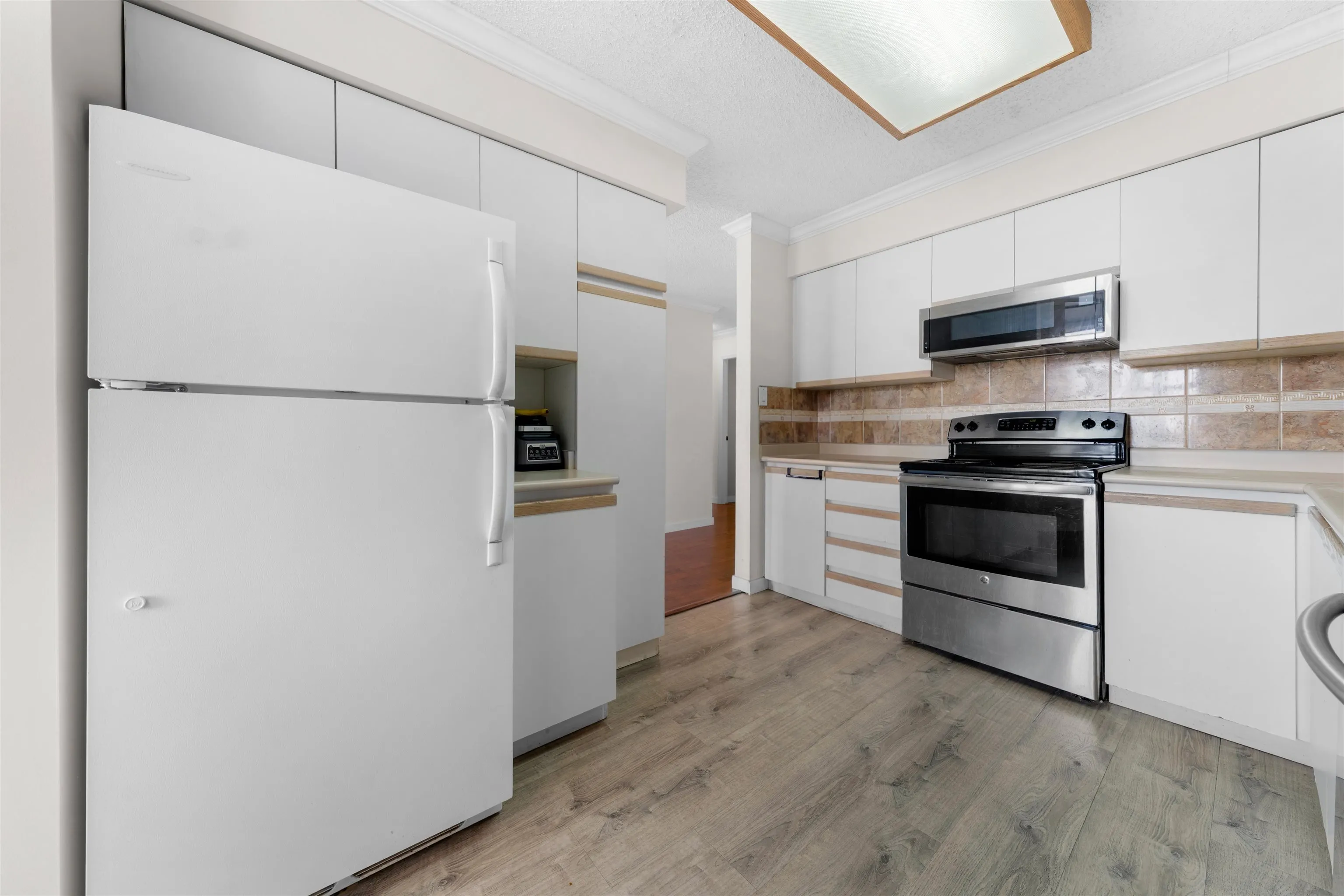 1002 11920 80 Avenue