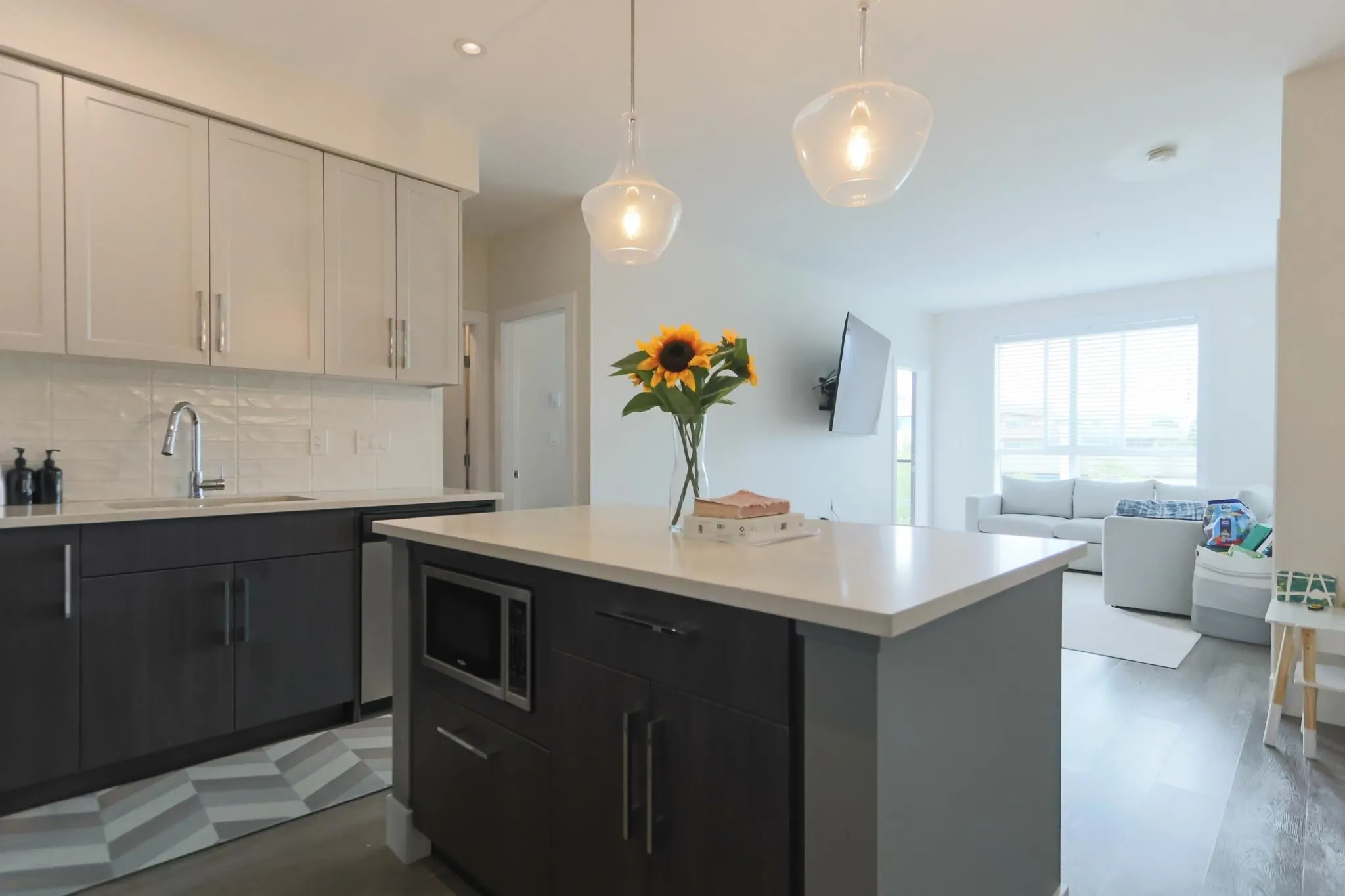 310 32838 Ventura Avenue