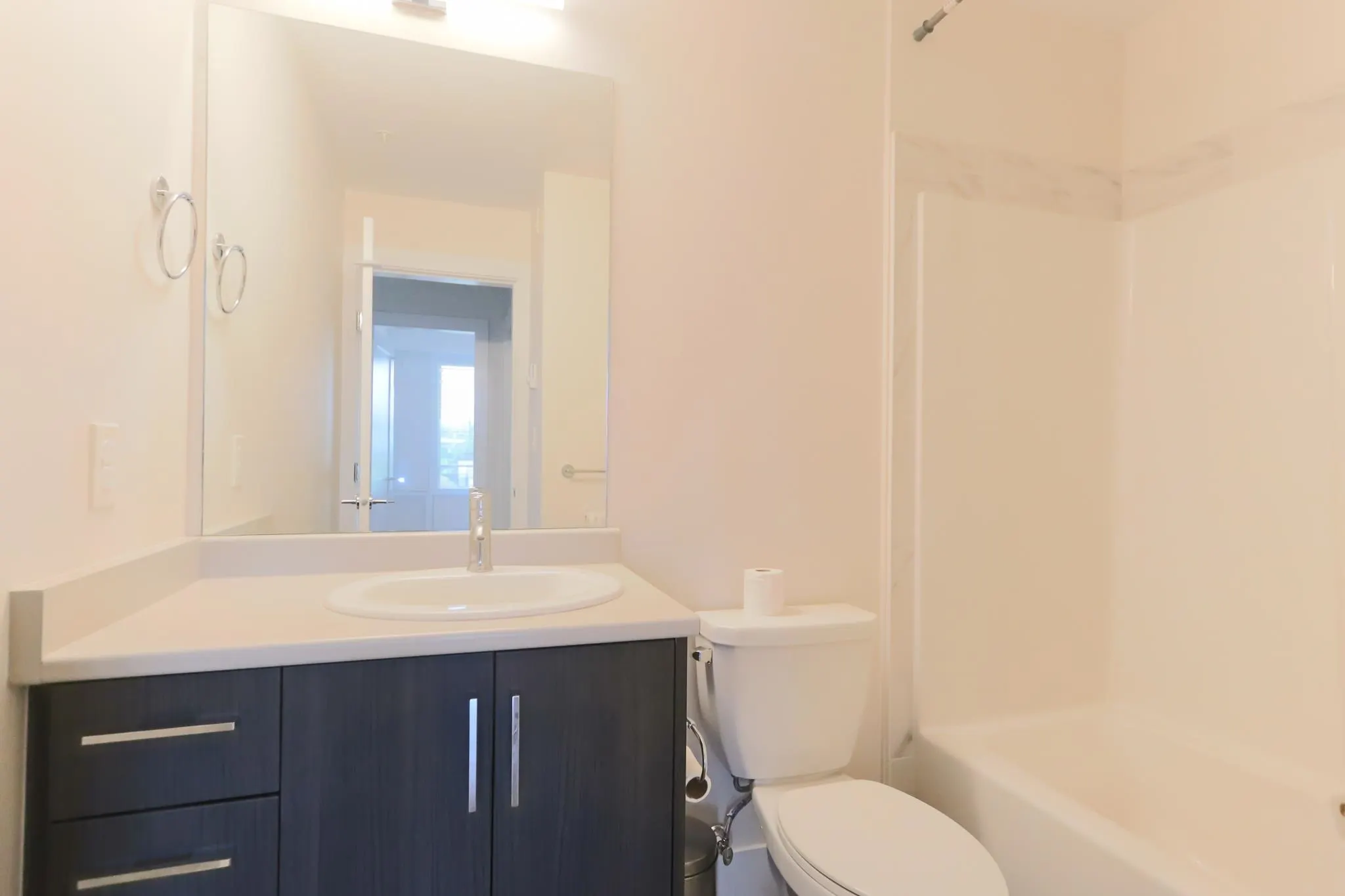 310 32838 Ventura Avenue
