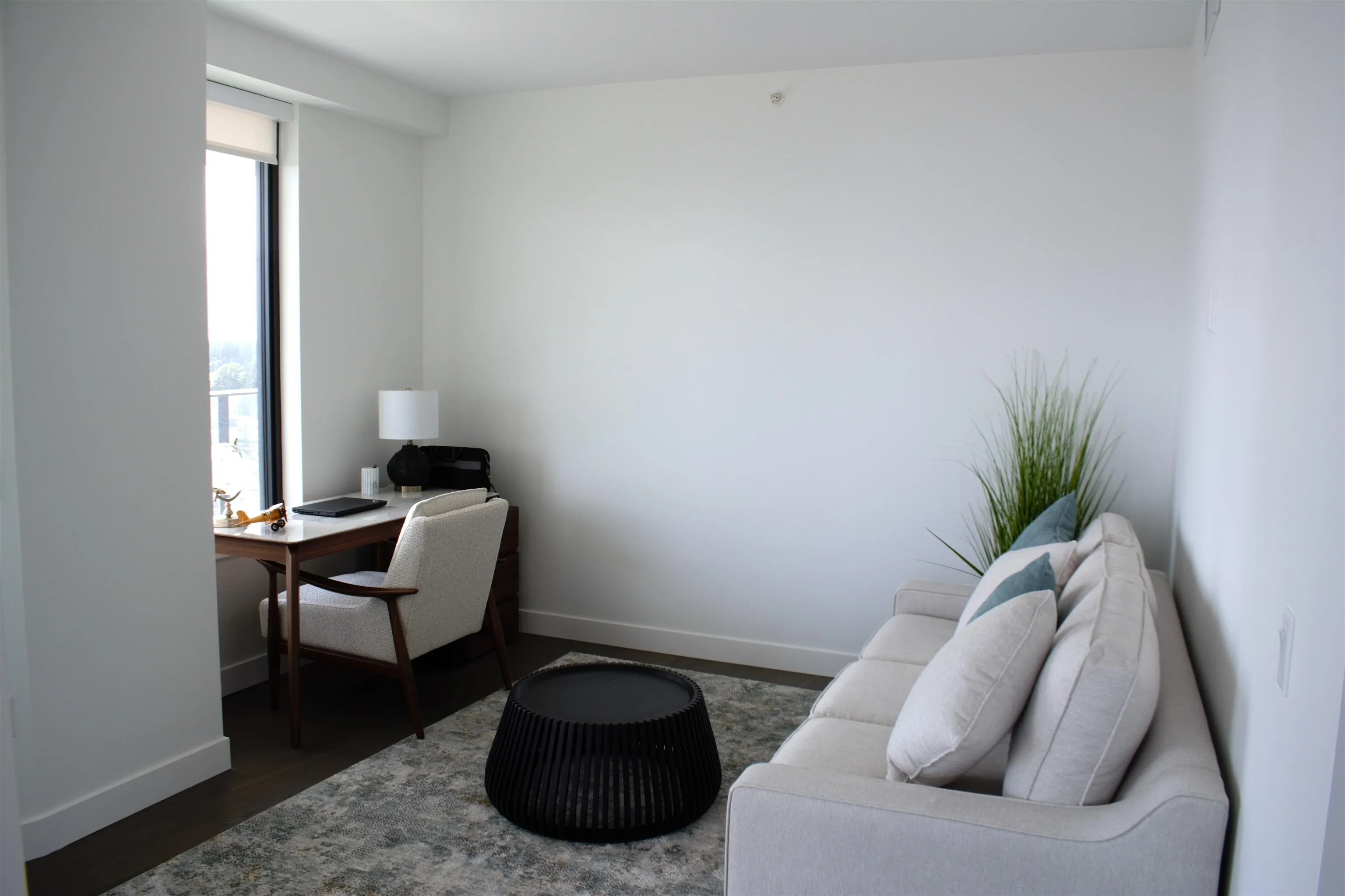 1905 1588 Johnston Road