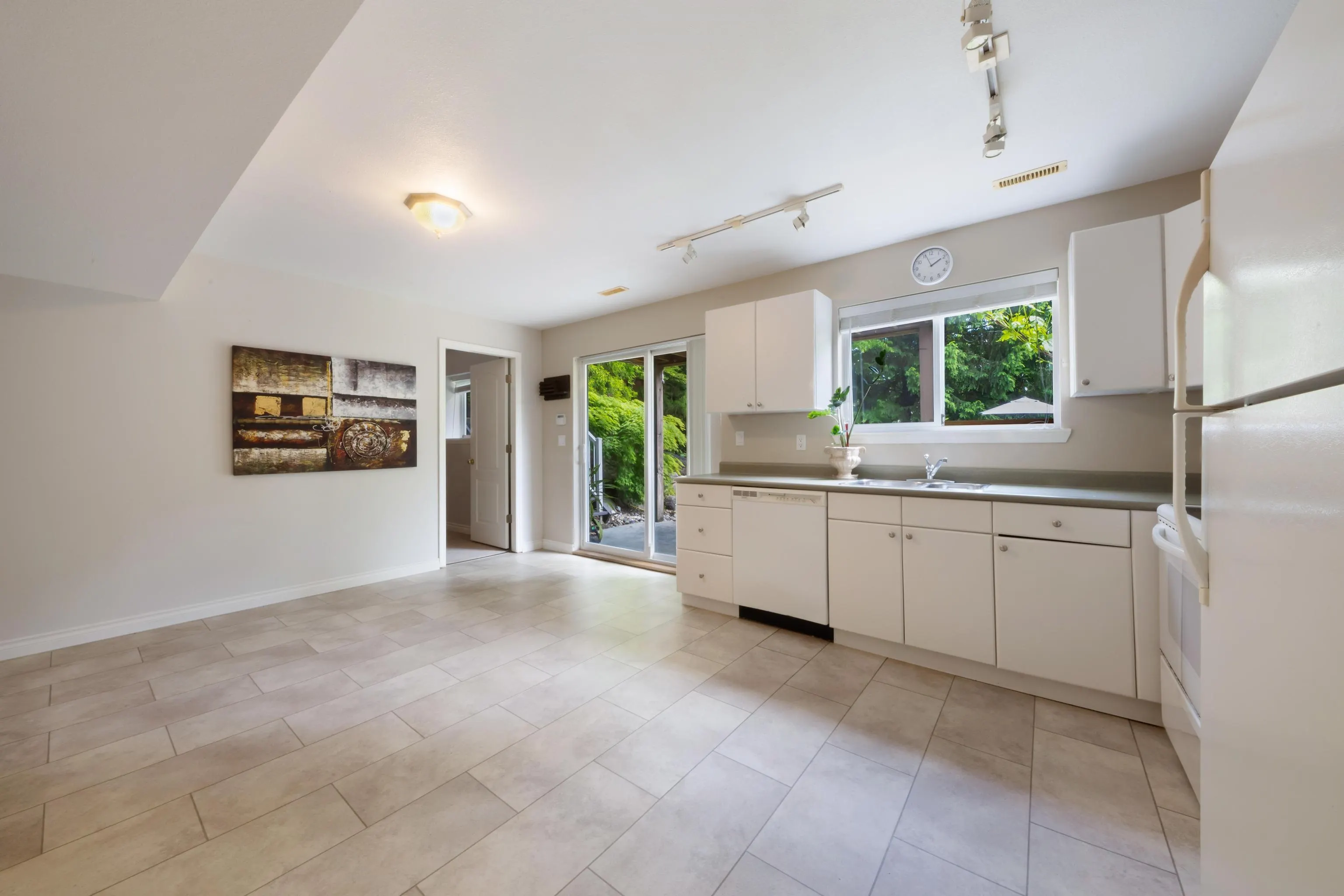 6 Linden Street