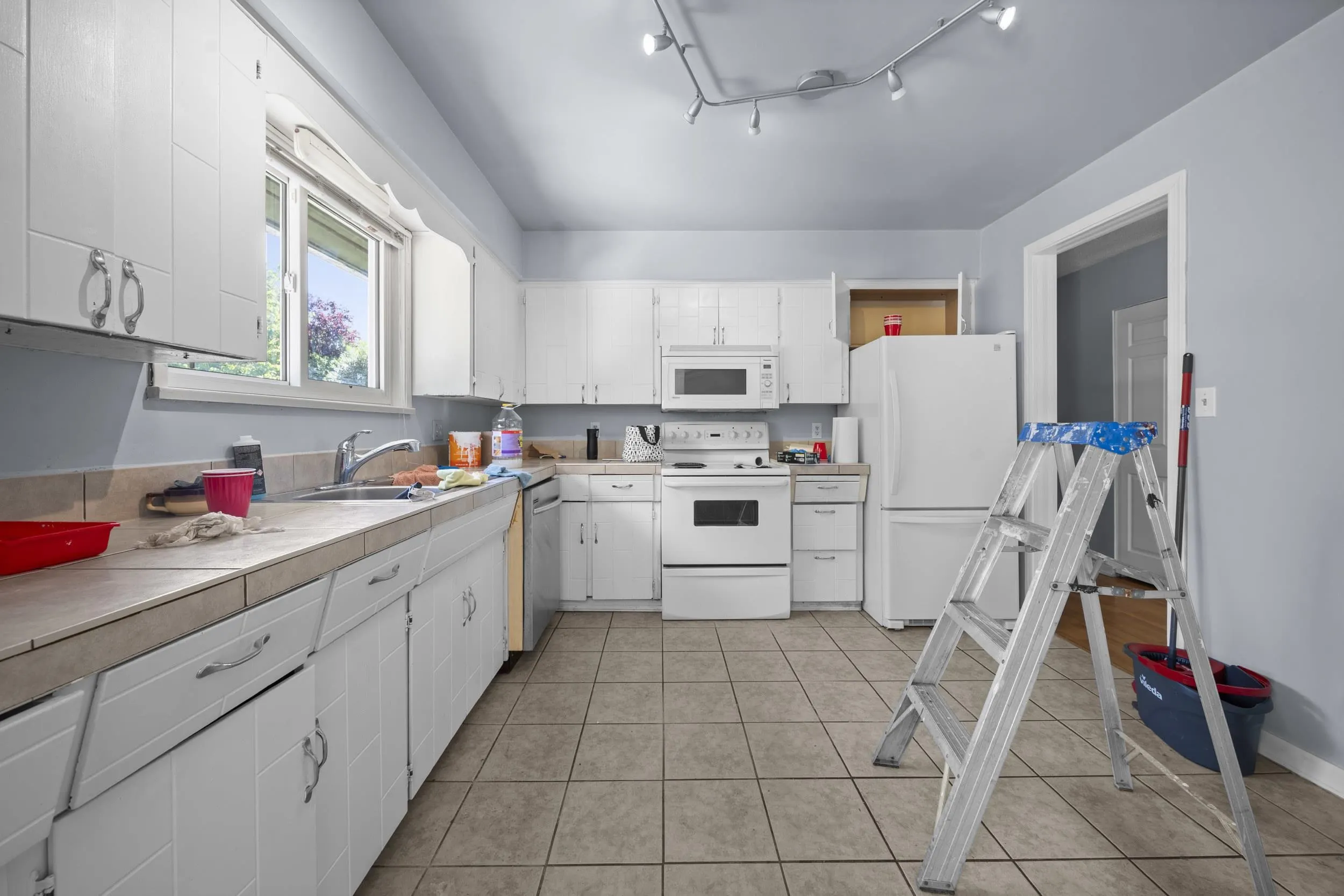 6194 Palomino Crescent