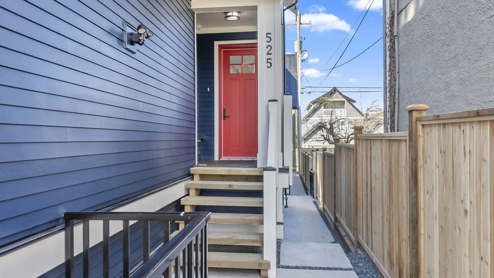 525 E 11th Avenue