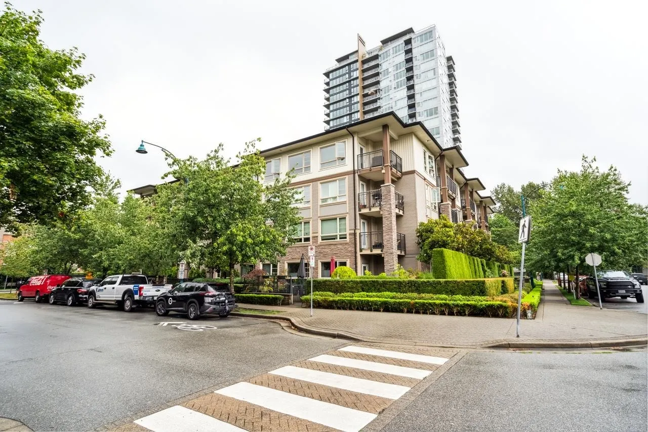 413 701 Klahanie Drive