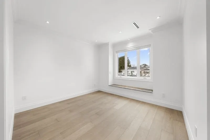 6559 Azure Road