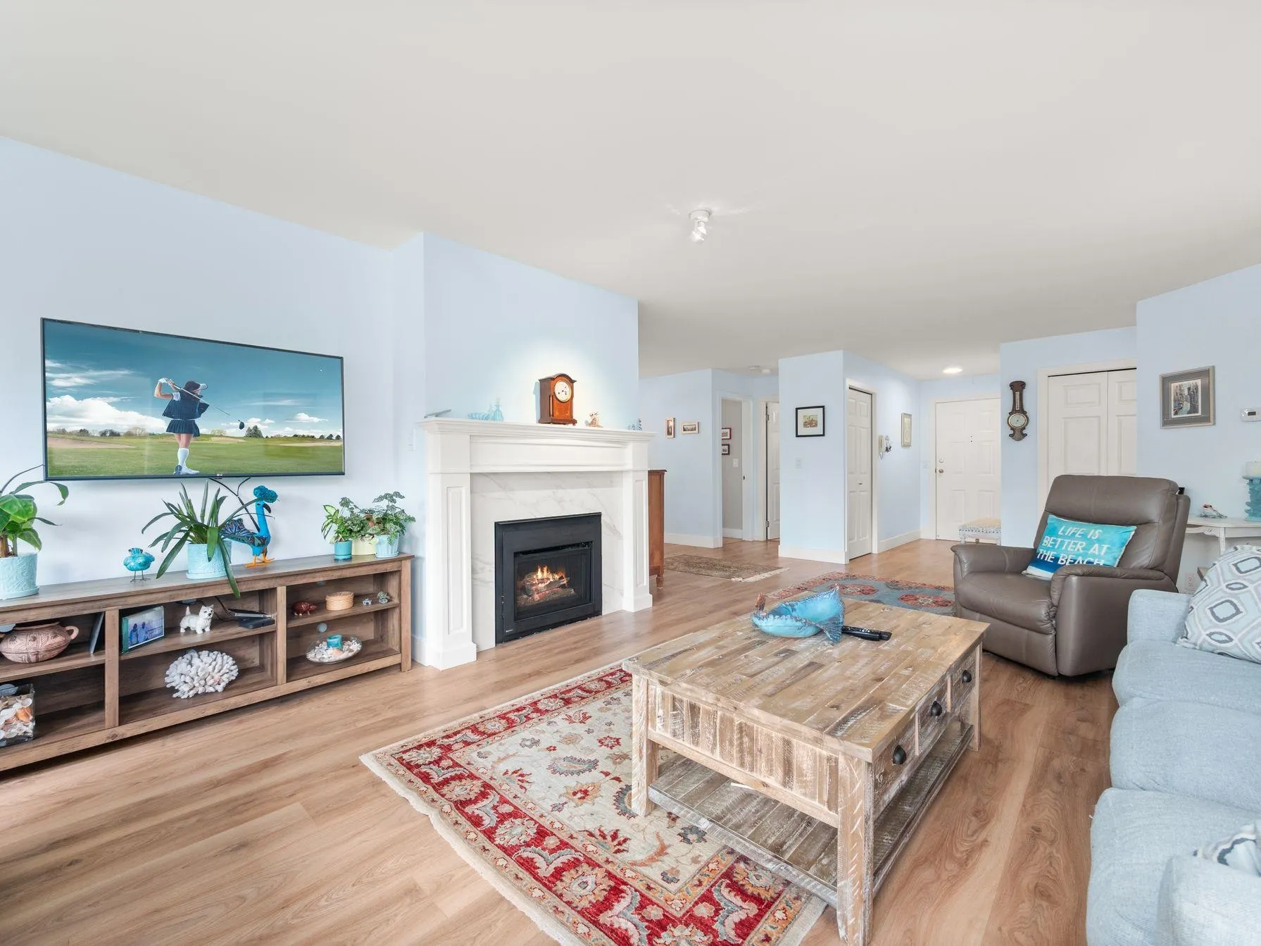 104 1327 Best Street