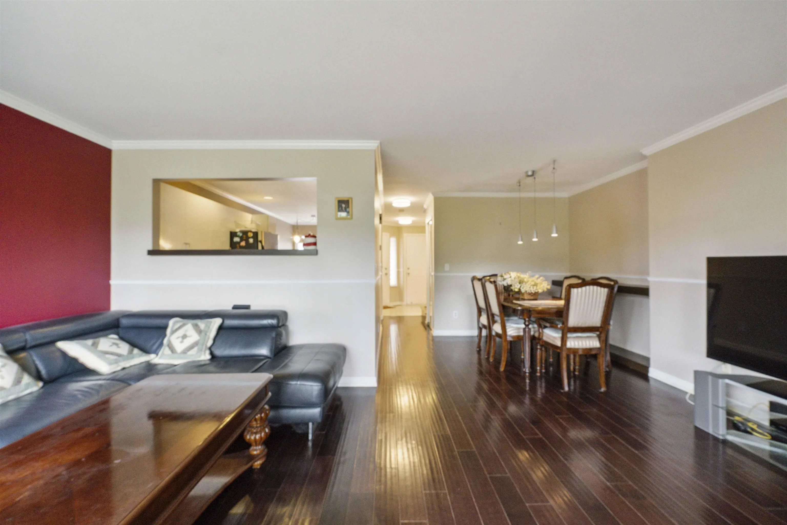 11 10038 155 Street