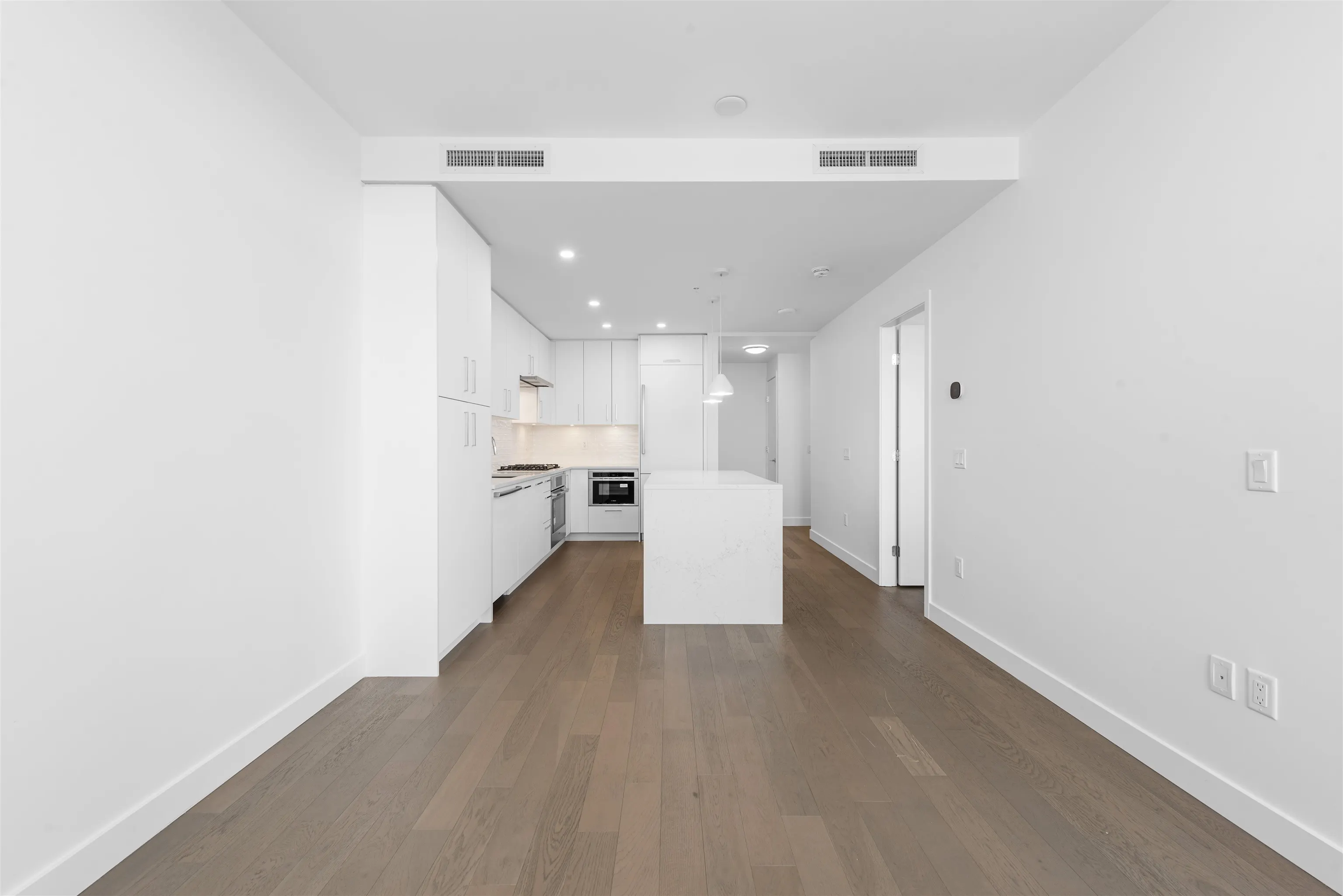 1501 1588 Johnston Road
