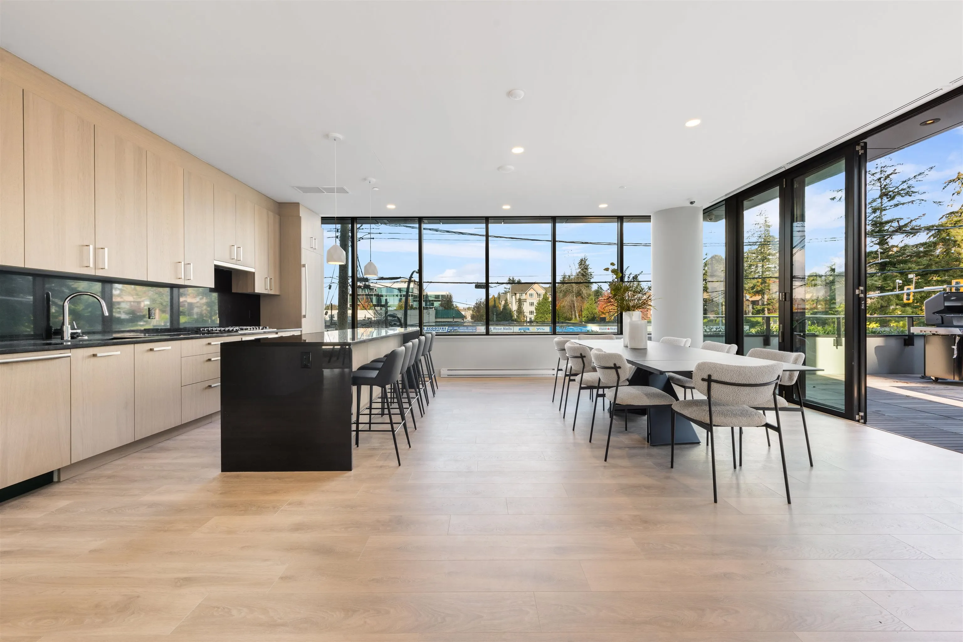 1501 1588 Johnston Road