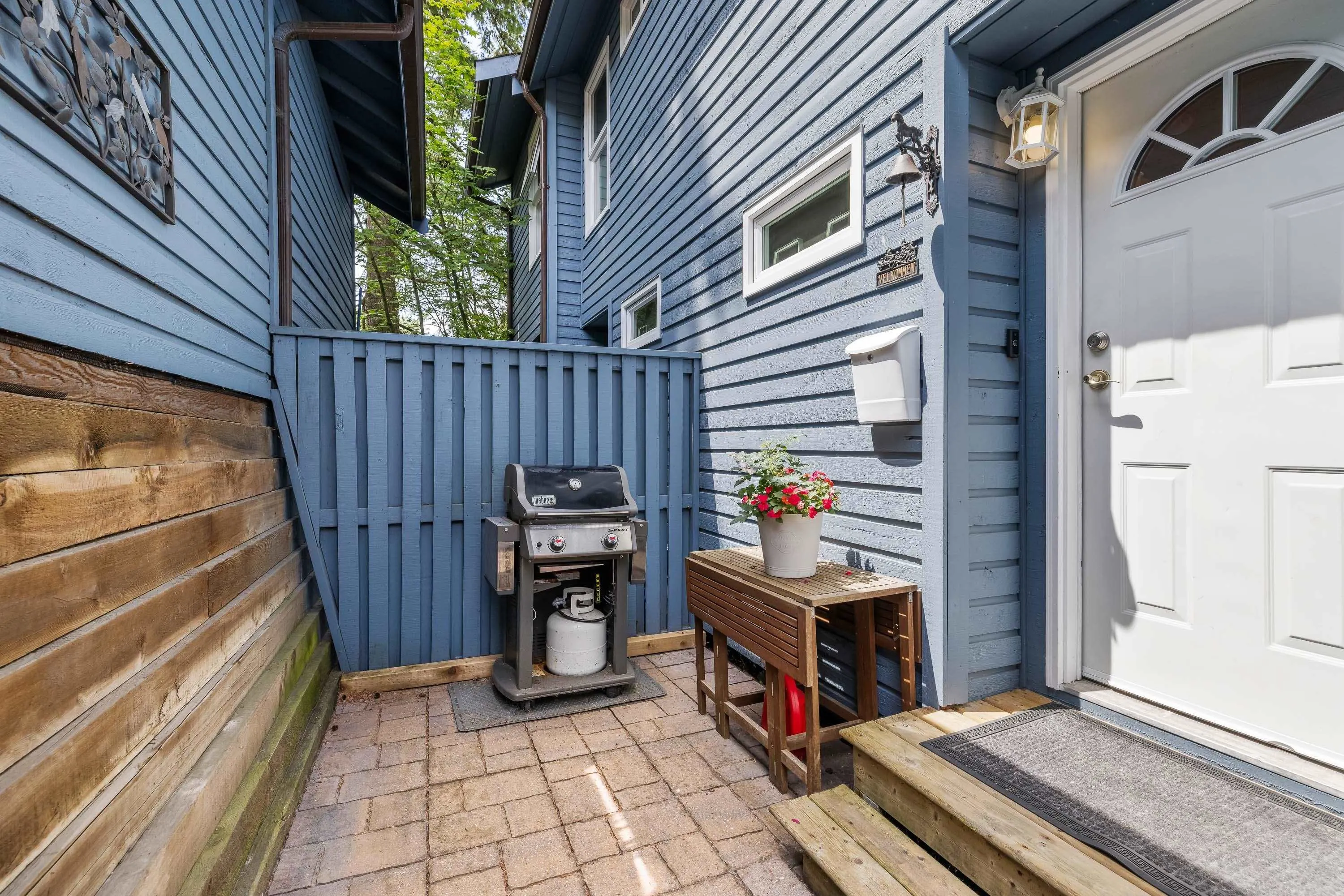 424 Lehman Place