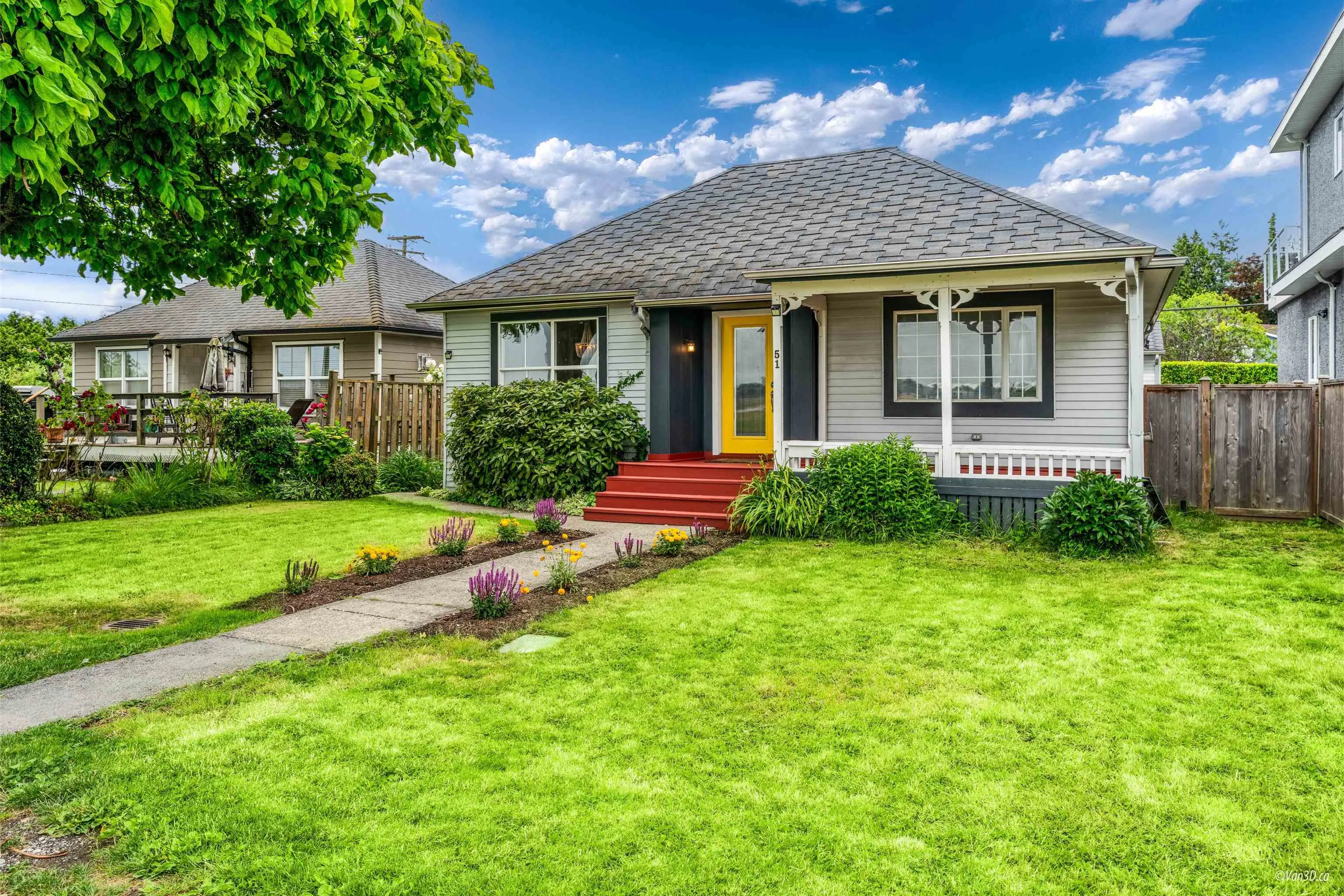 51 Catalina Crescent