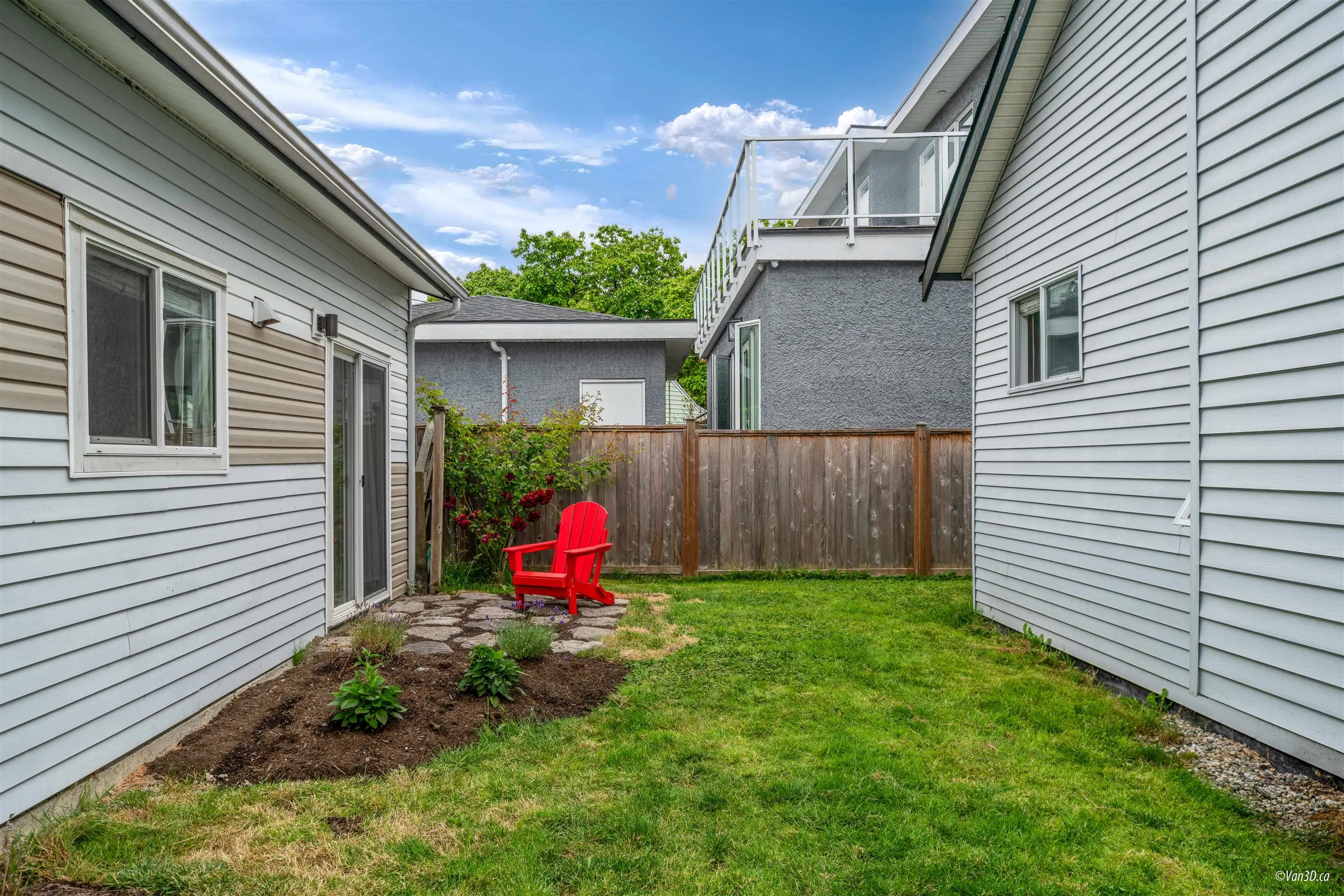 51 Catalina Crescent